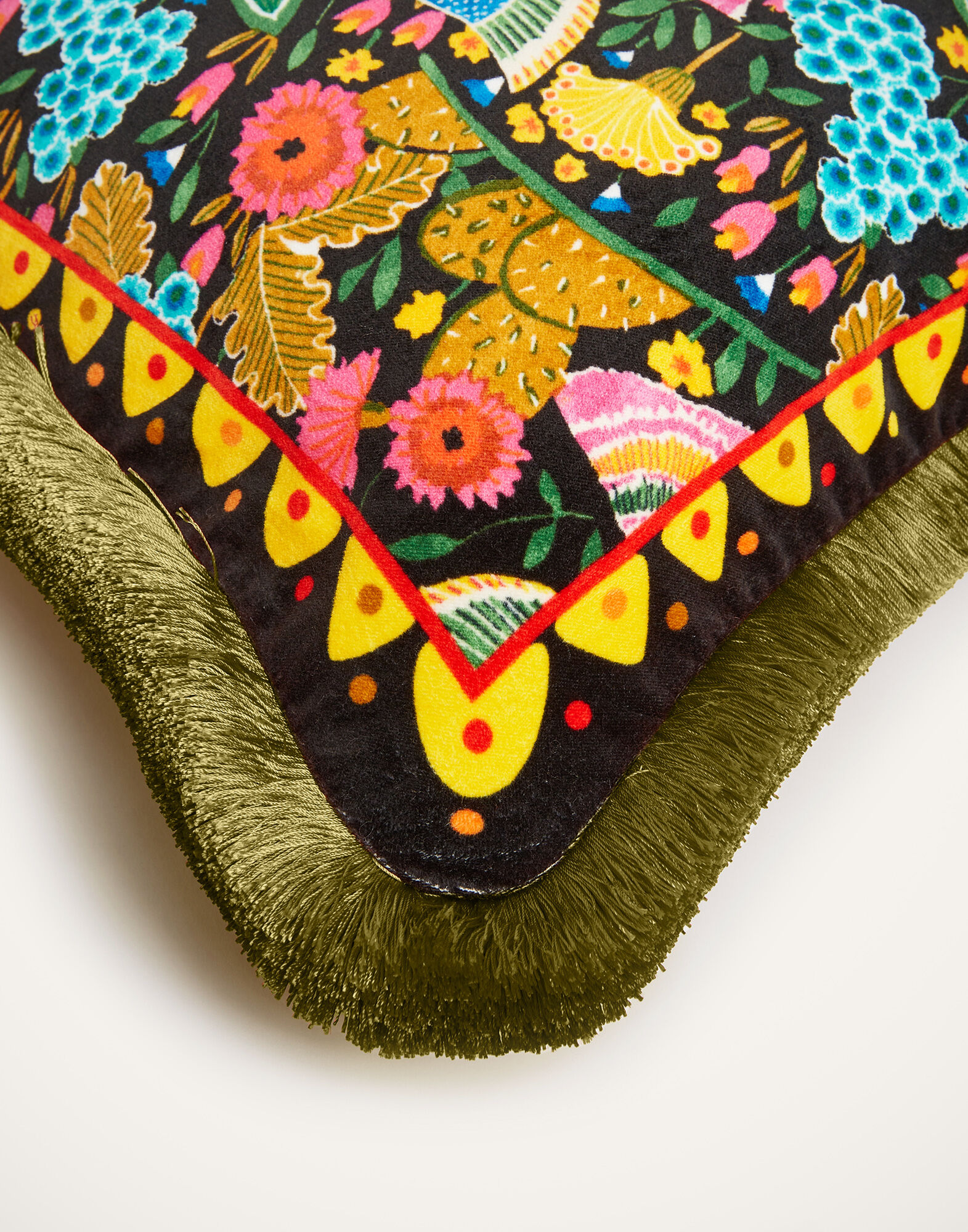 La DoubleJ Velvet Cushion Colombo Black CUS0012COT060COL06BL01