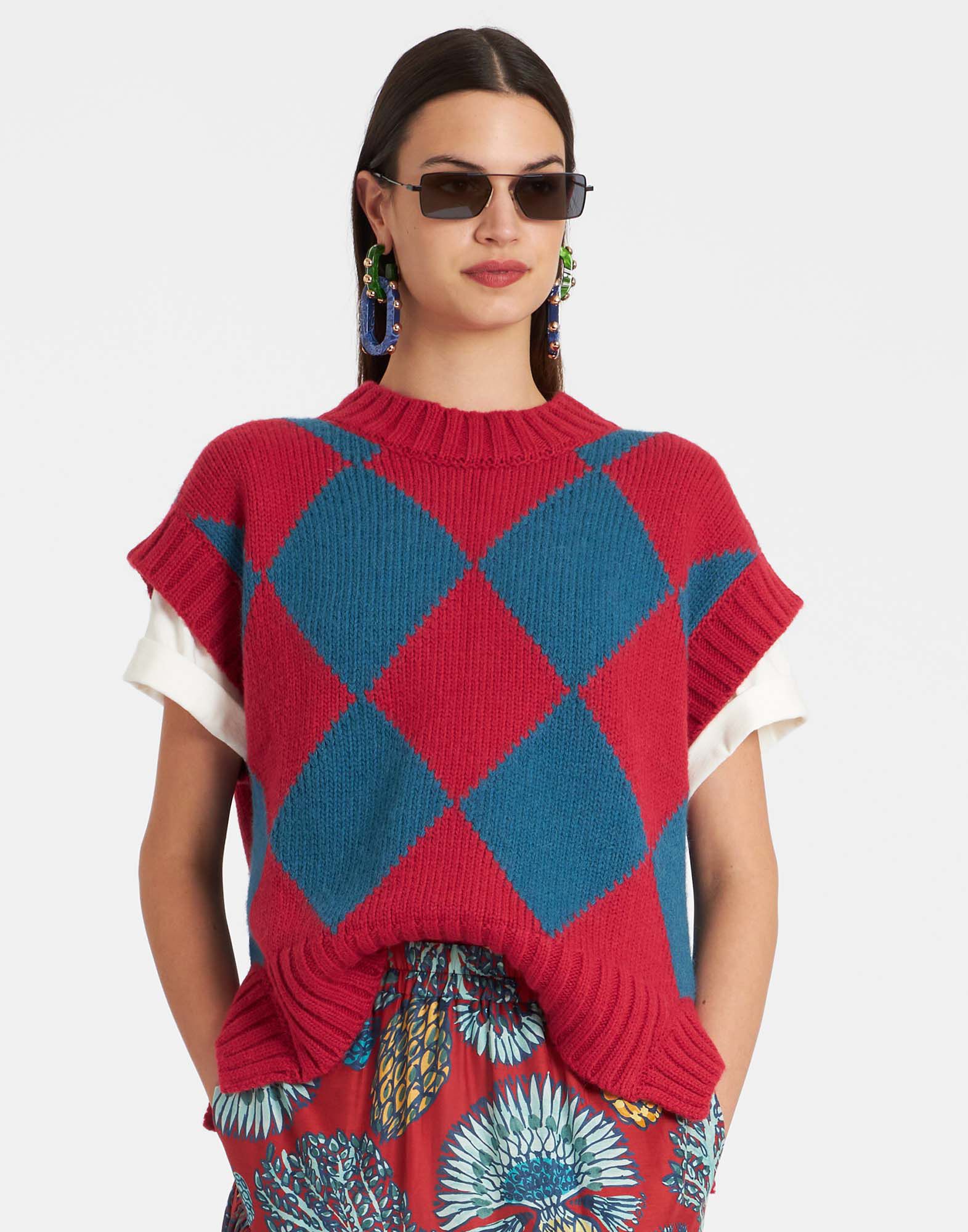 La DoubleJ Argyle Gilet Red & Blue PUL0135KNI064VA183RE01