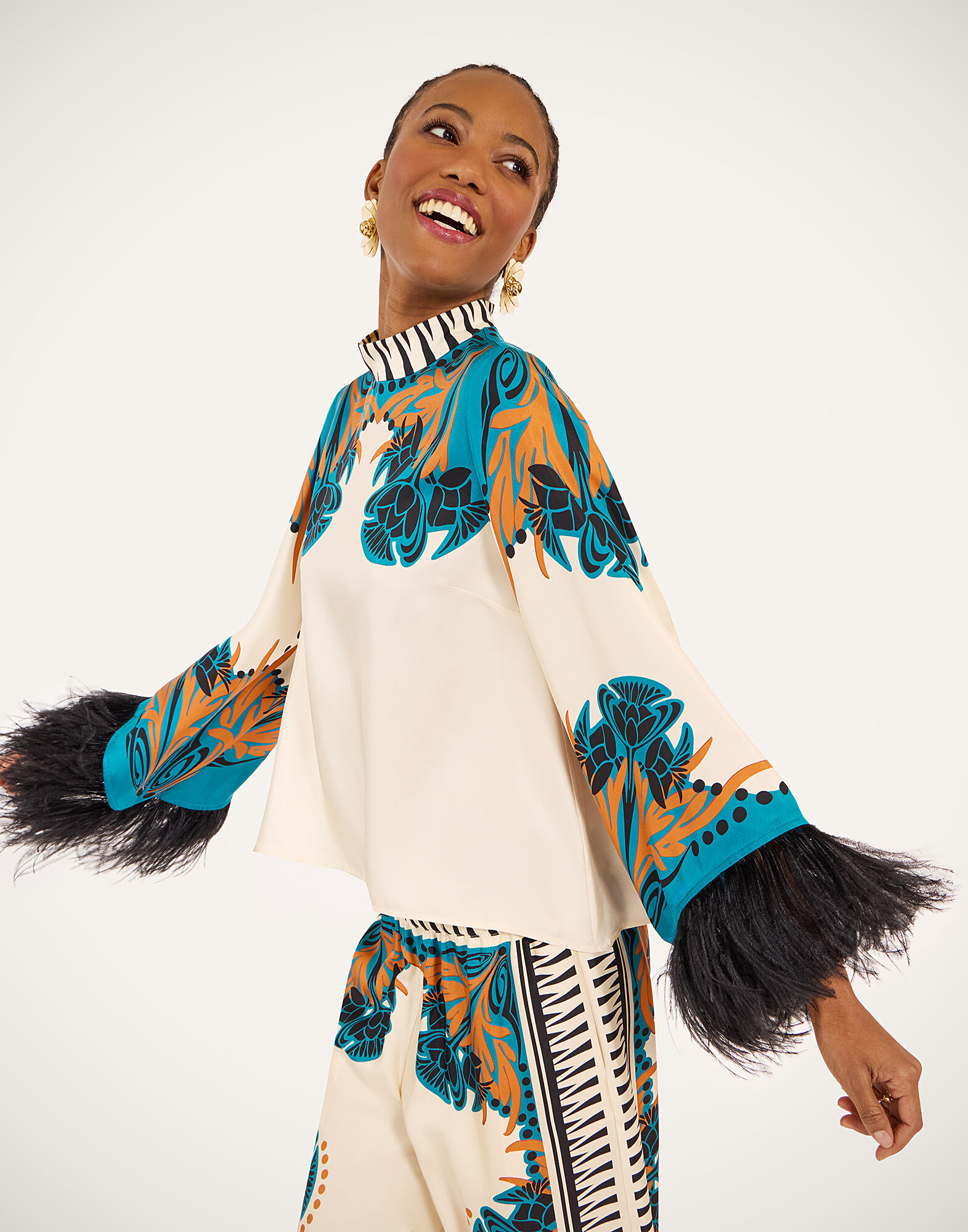 La DoubleJ Make An Exit Top Florence Plac&eacute;e Ivory TOP0141SIL006FLO02WH04