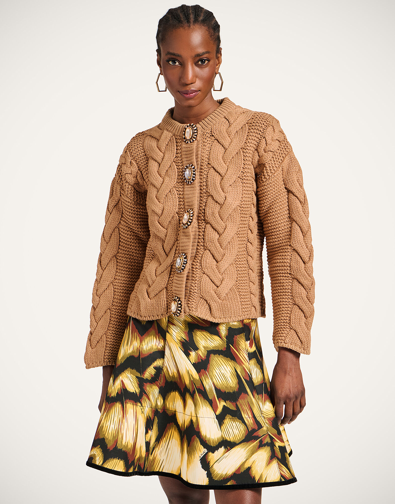 La DoubleJ Portrait Cardigan Solid Brown PUL0211KNI120VA271BR02