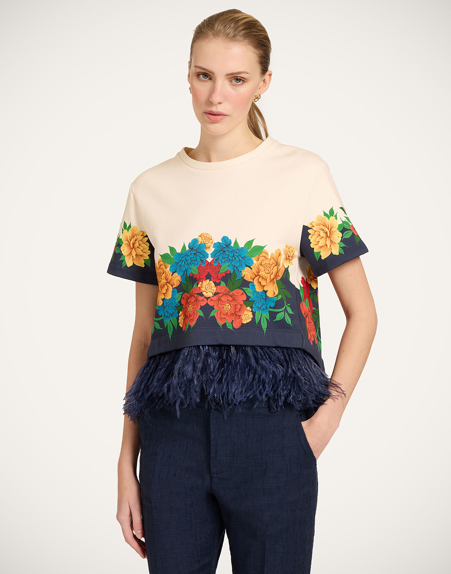 La DoubleJ La Scala Tee Princess Peony Plac&eacute;e Ivory TSH0038JER040PPE02WH04