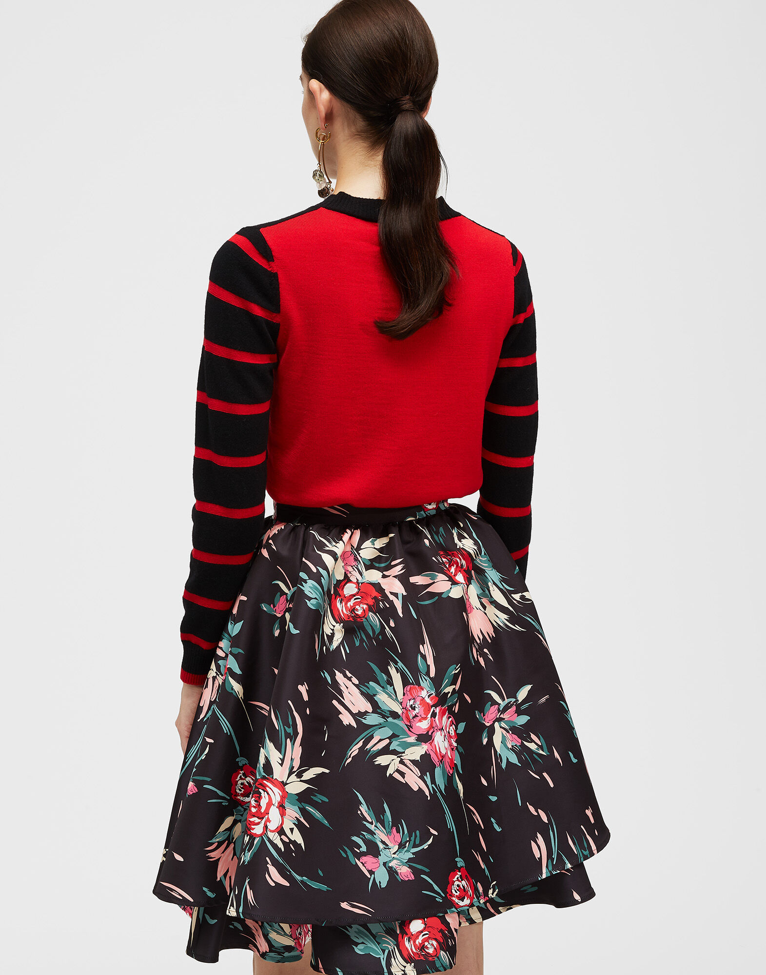 LaDoubleJ Skinny Crew Neck Solid Black PUL0038KNI029BLA0001