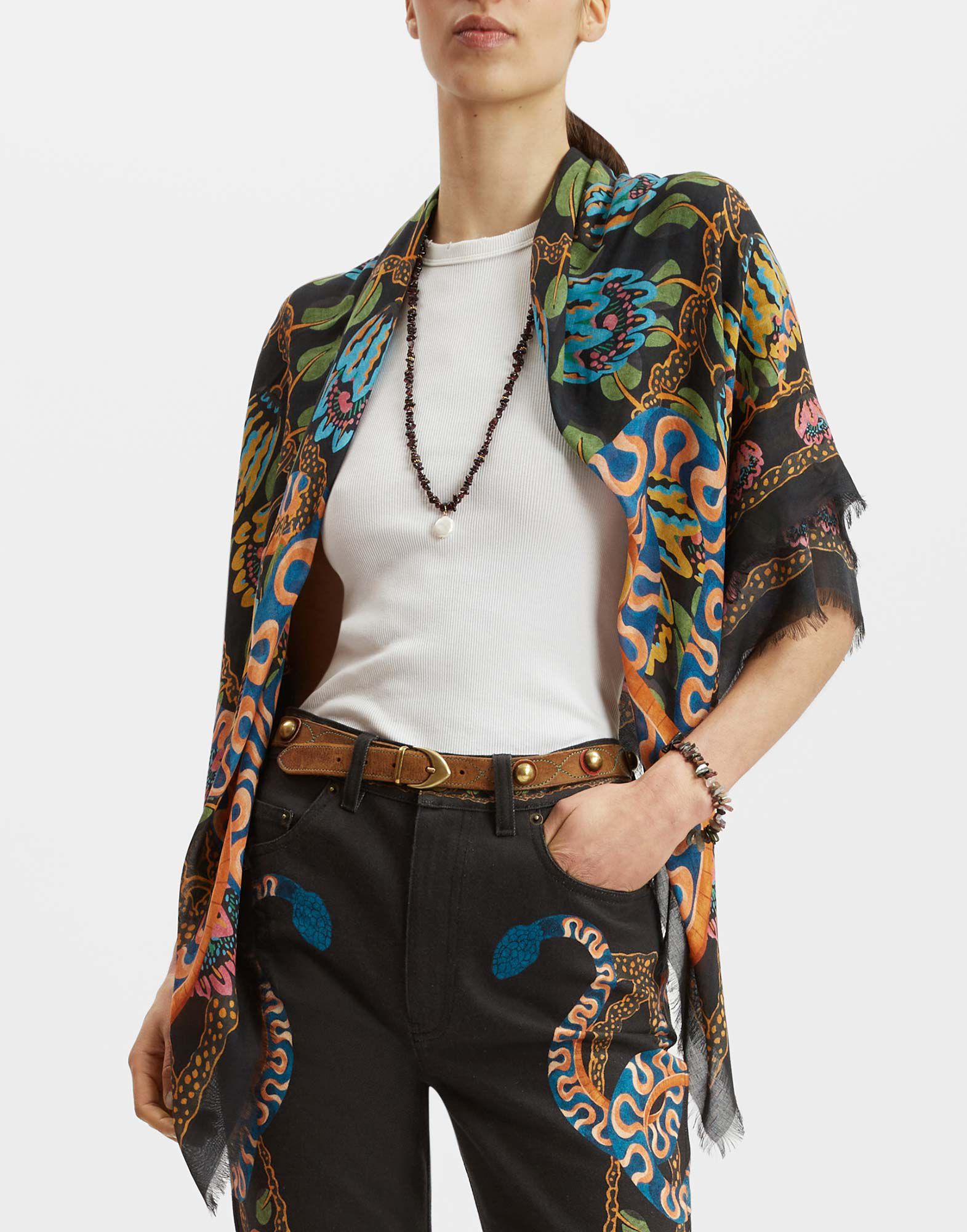 La DoubleJ Foulard 120 Eve Black SCA0049WOL017EEC01BL01