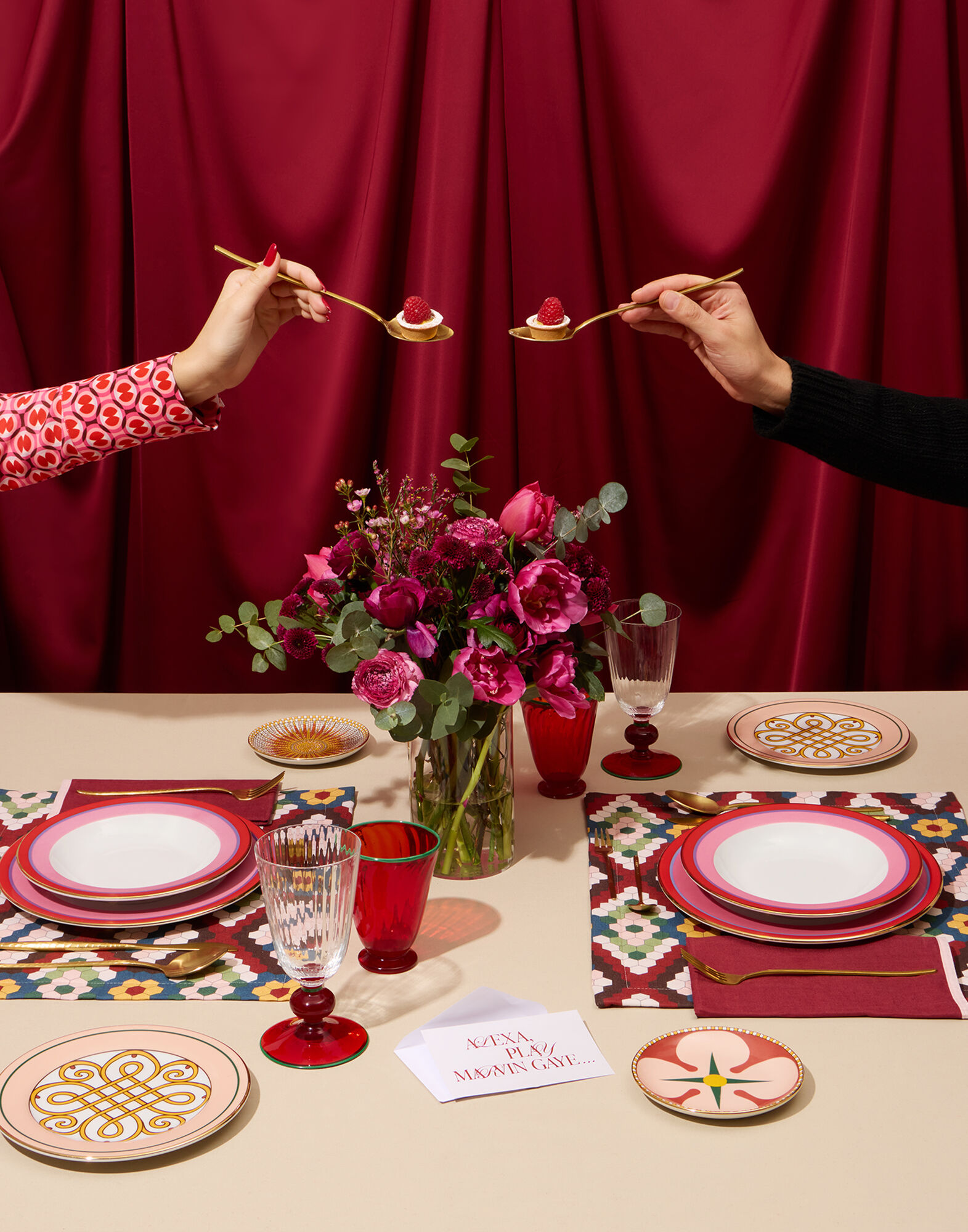 La DoubleJ Love Bundle Dinner KIT0001MIX001DIN01MU01