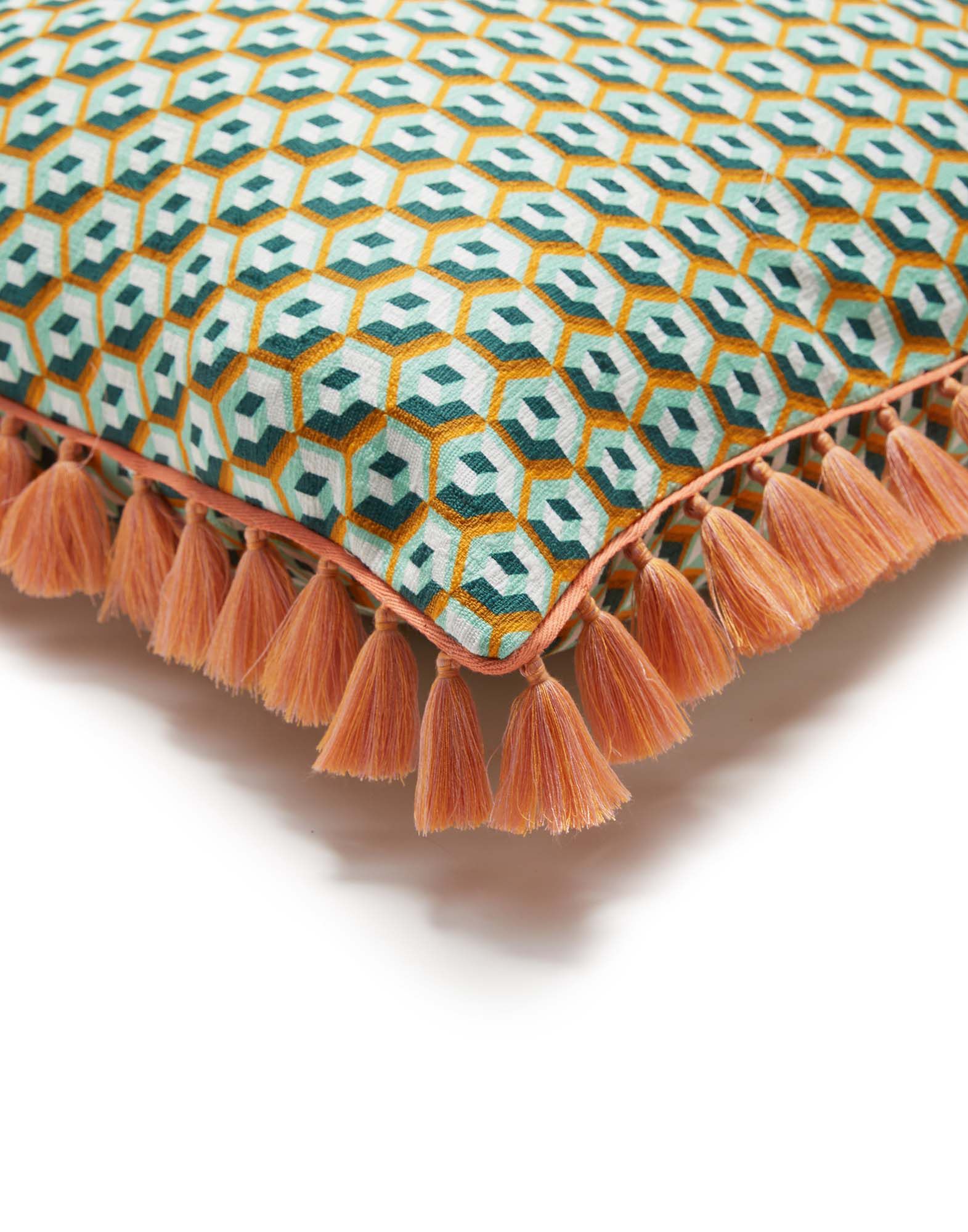 La DoubleJ Cushion With Fringes (50X50) Cubi Verde CUS0009COT005CUB0007