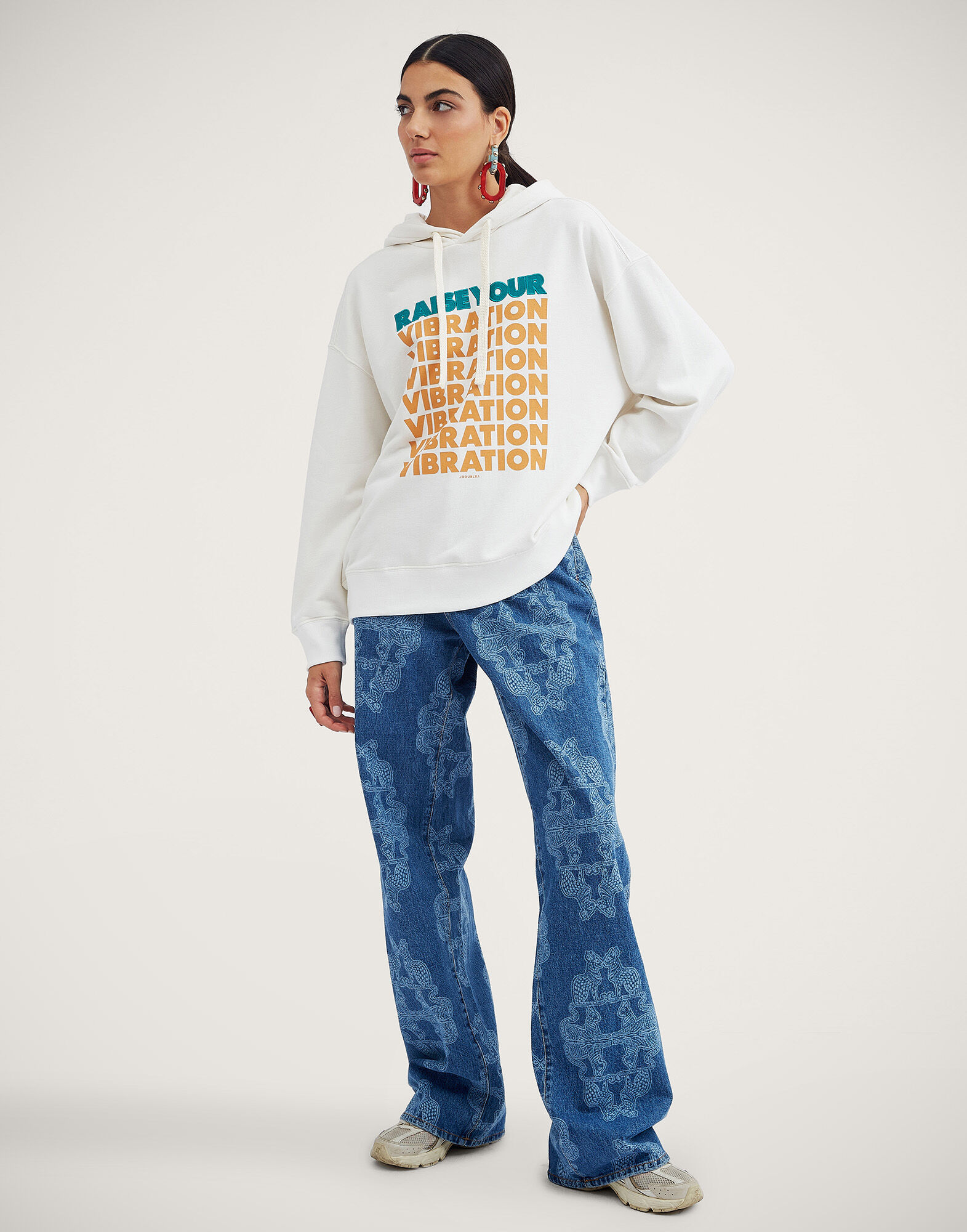 La DoubleJ Discman Hoodie Off White SWE0017JER033SOP03WH05