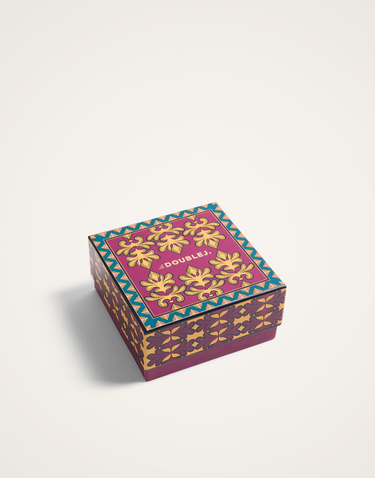 La DoubleJ Portal Earrings 24K Gold Plate & Pink Resin EAR0051POL014SOLIDPI01