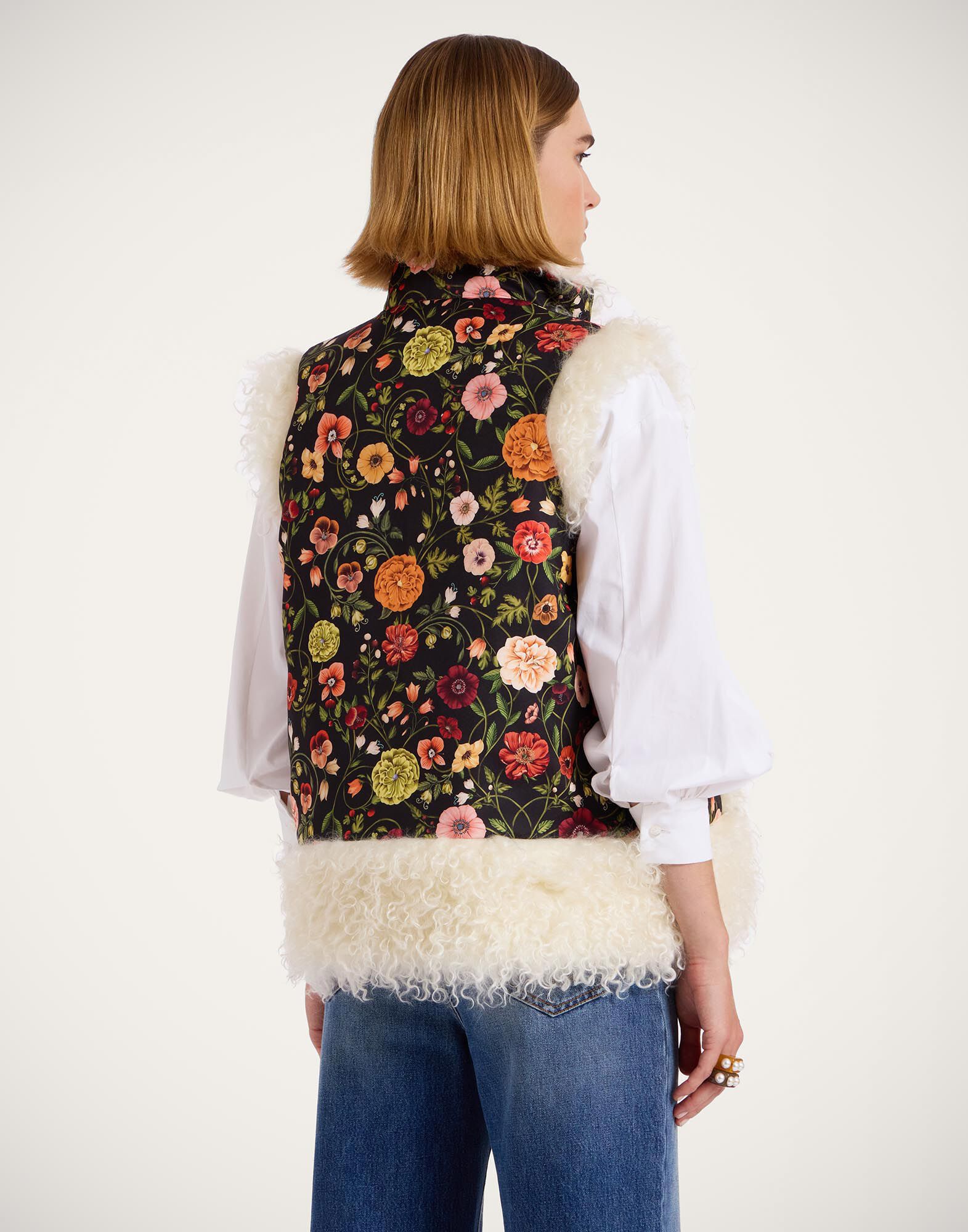 La DoubleJ Sleeveless Folk Jacket Botticelli Black JAC0046JER034CEL01BL01