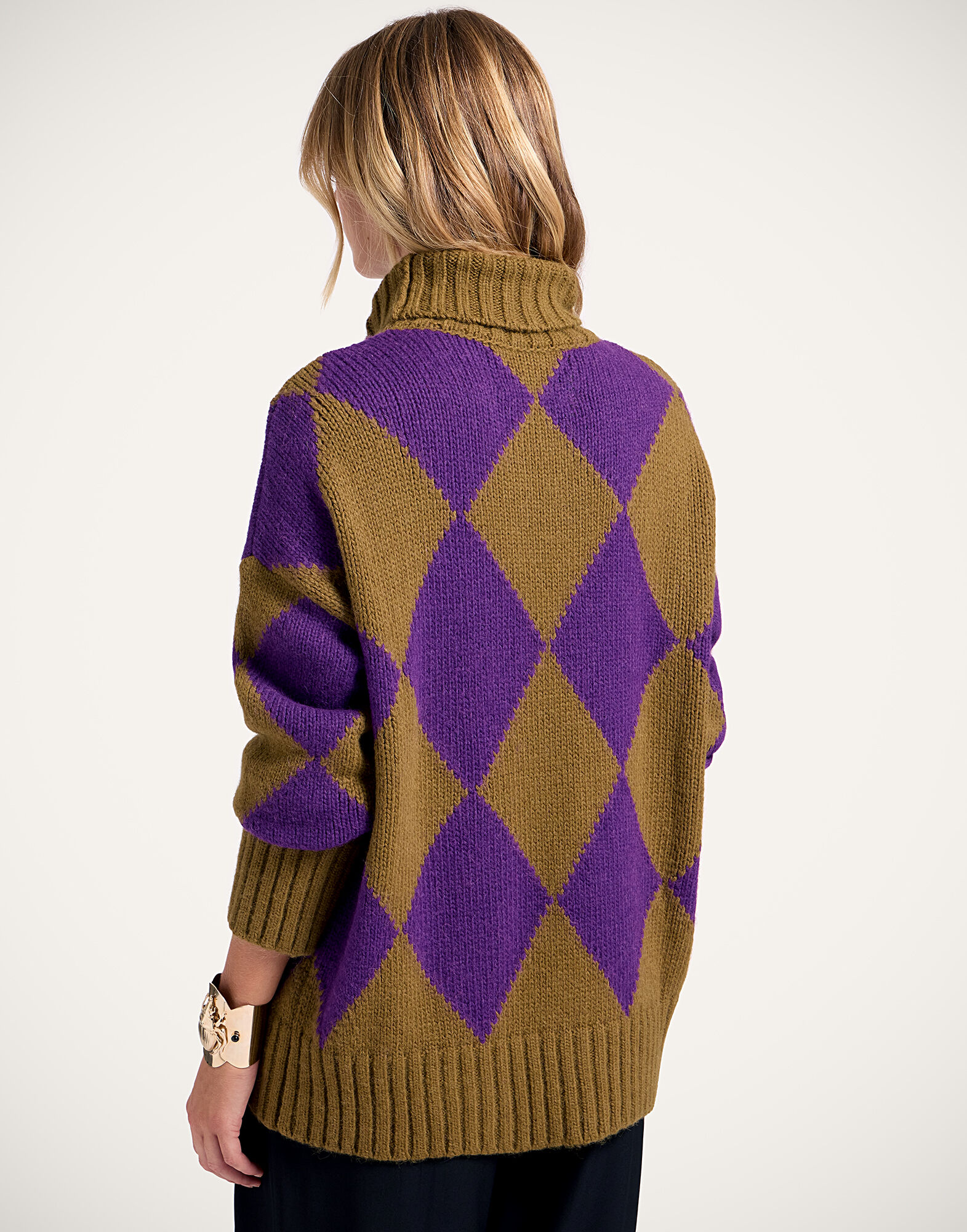 La DoubleJ Argyle Sweater Green/Purple PUL0091KNI064VAR0122