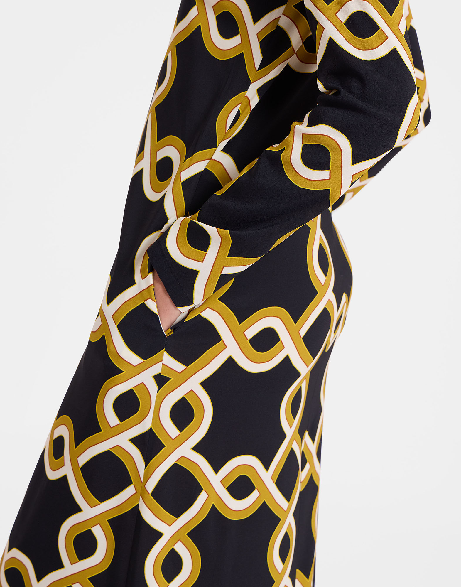 La DoubleJ Long Sleeve Swing Dress Tackle Black DRE0184VIS001TAC01BL01