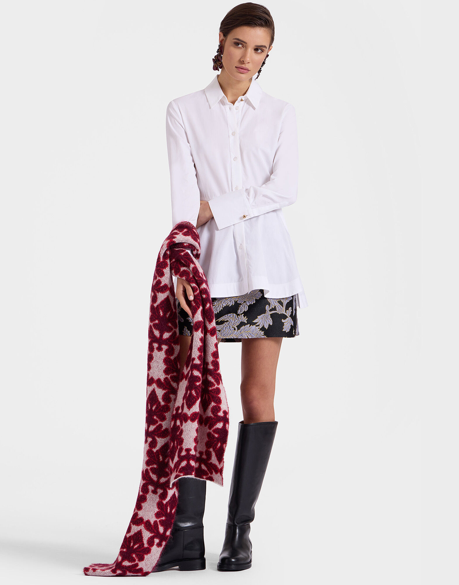 La DoubleJ Half-Light Scarf Herald Cream SCA0062KNI137VA327WH03