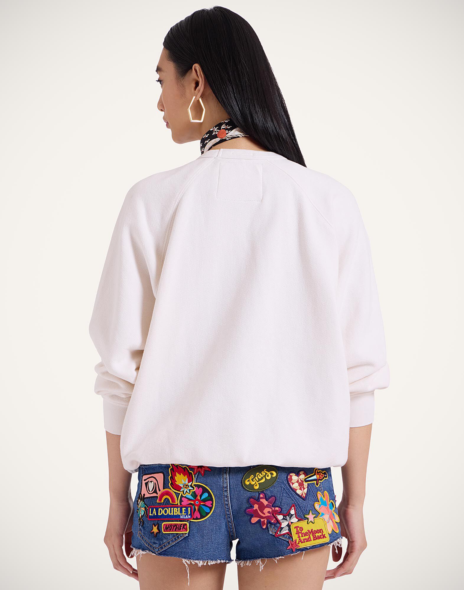 La DoubleJ The Biggie Concert Sweatshirt Patch It Up White SWE0041JER060PAT09WH01