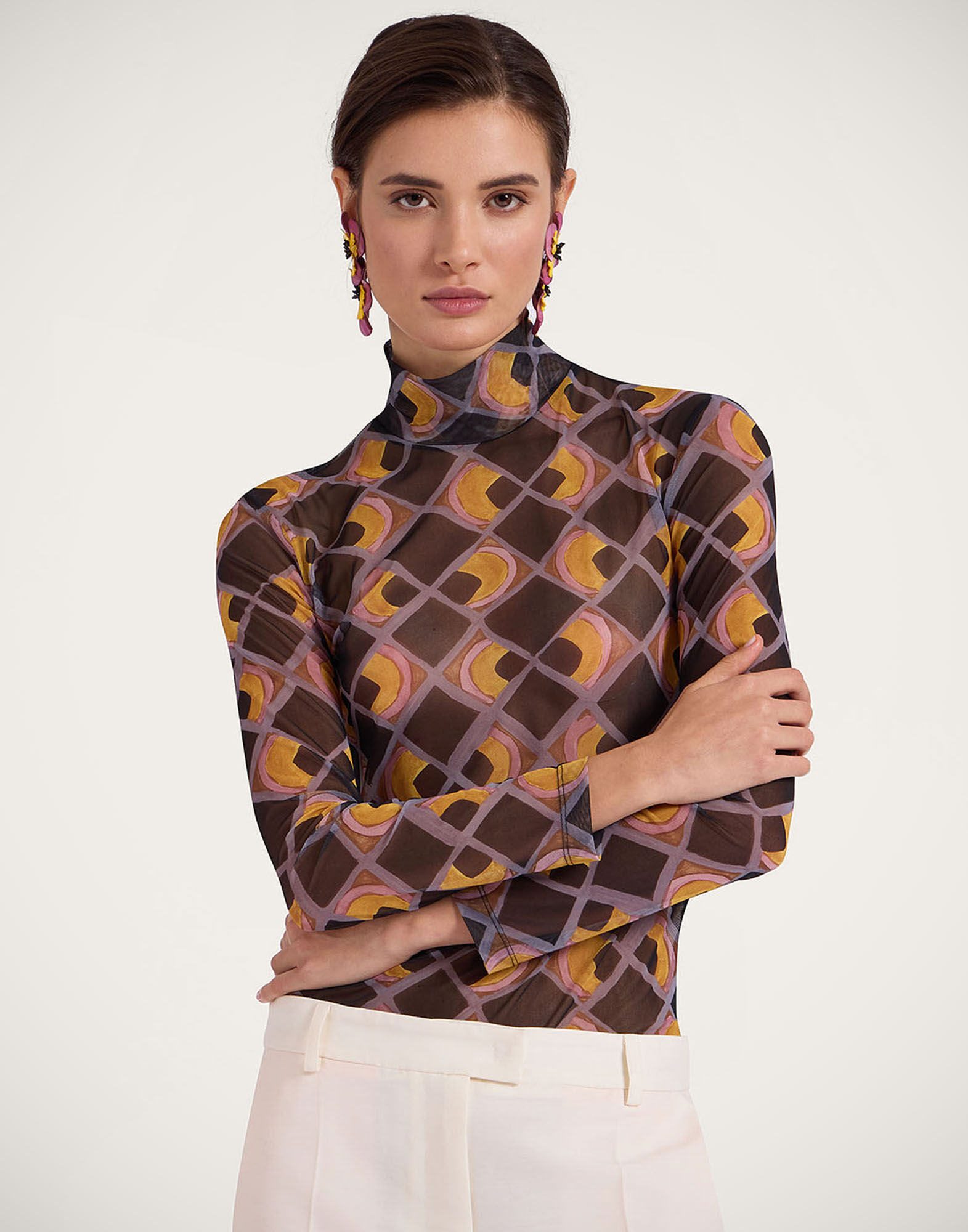 La DoubleJ Turtleneck Half-Light Black TOP0146JER035HAL02BL01