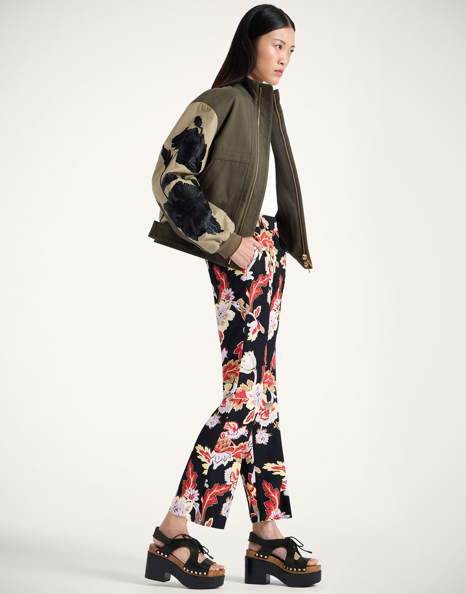 La DoubleJ 24/7 Pants Lark Black TRO0069SAB001LAR01BL01