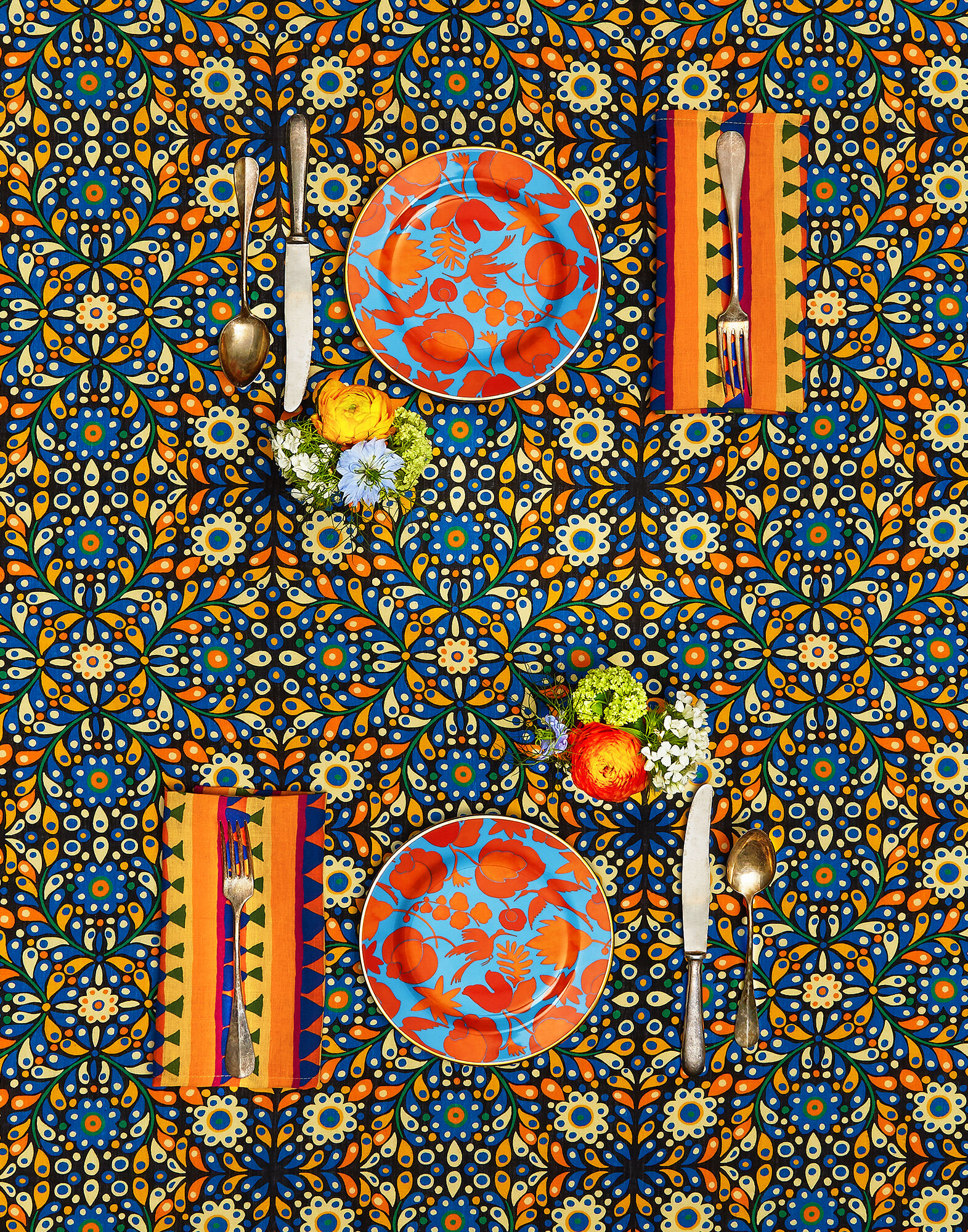 La DoubleJ Medium Tablecloth (180x280) Confetti Blu TBC0002LIN001CON0002