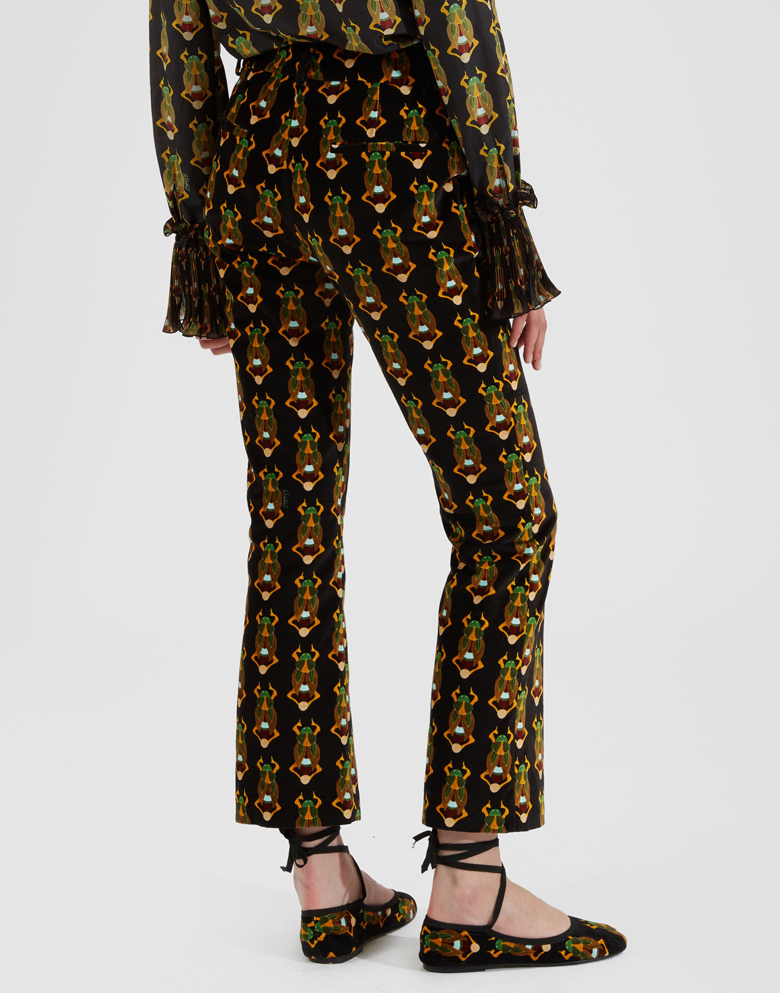 La DoubleJ 24/7 Pants Scarab Black TRO0069VEL001SCA01BL01