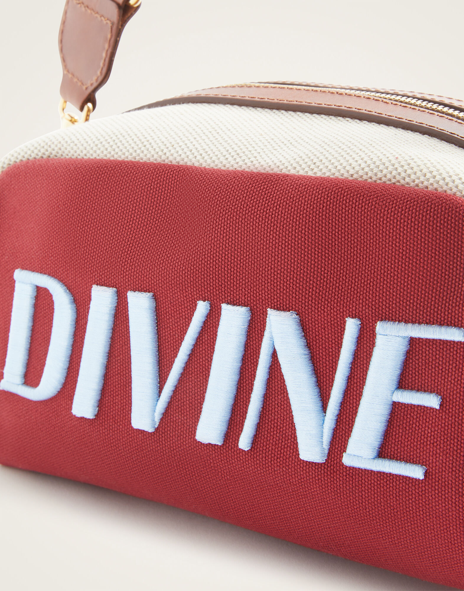 La DoubleJ Divine Beauty Bag Solid Bordeaux BAG0090COT079SOLIDRE02