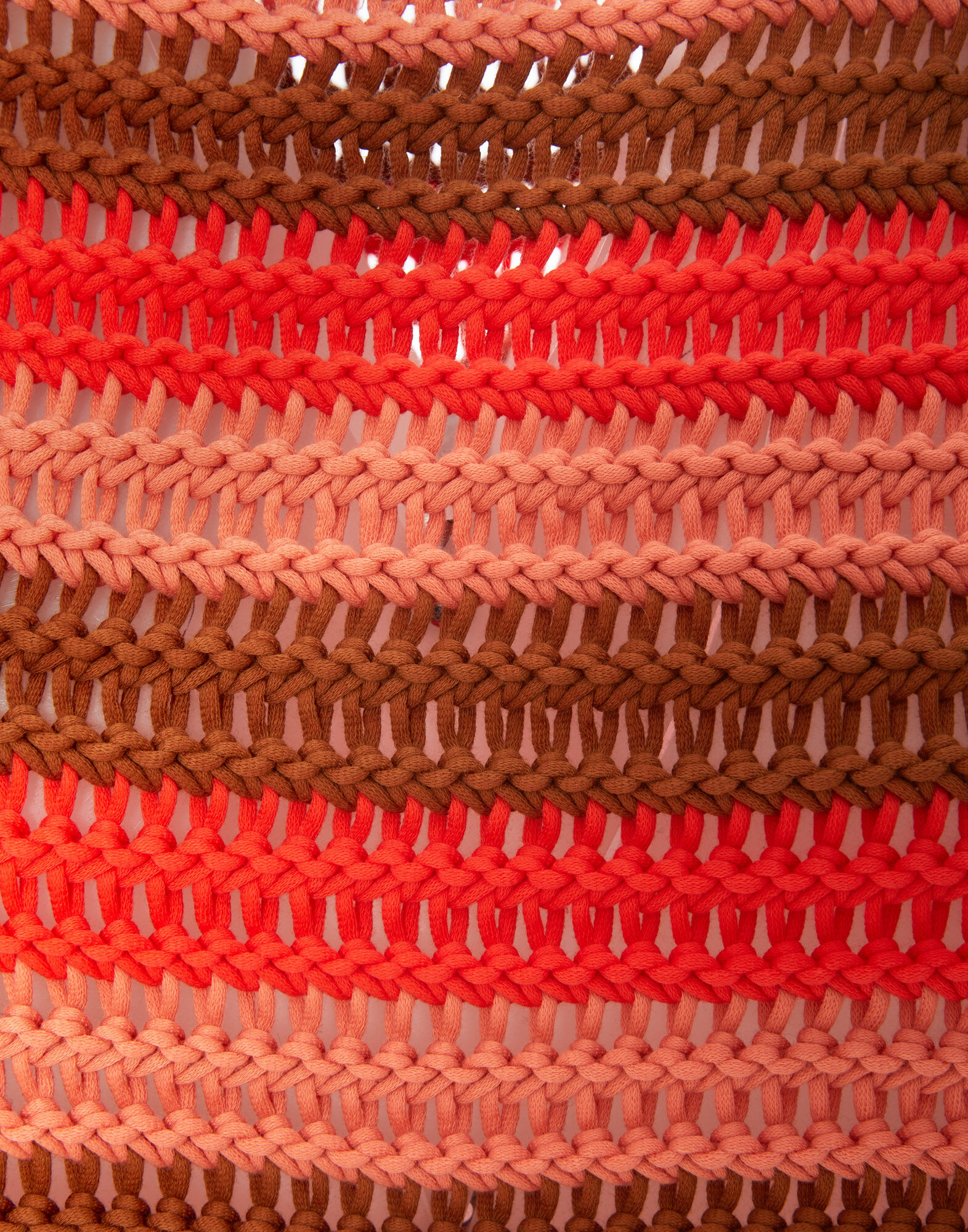 La DoubleJ Crop Sweater Multicolor Red PUL0142KNI104VA224RE01