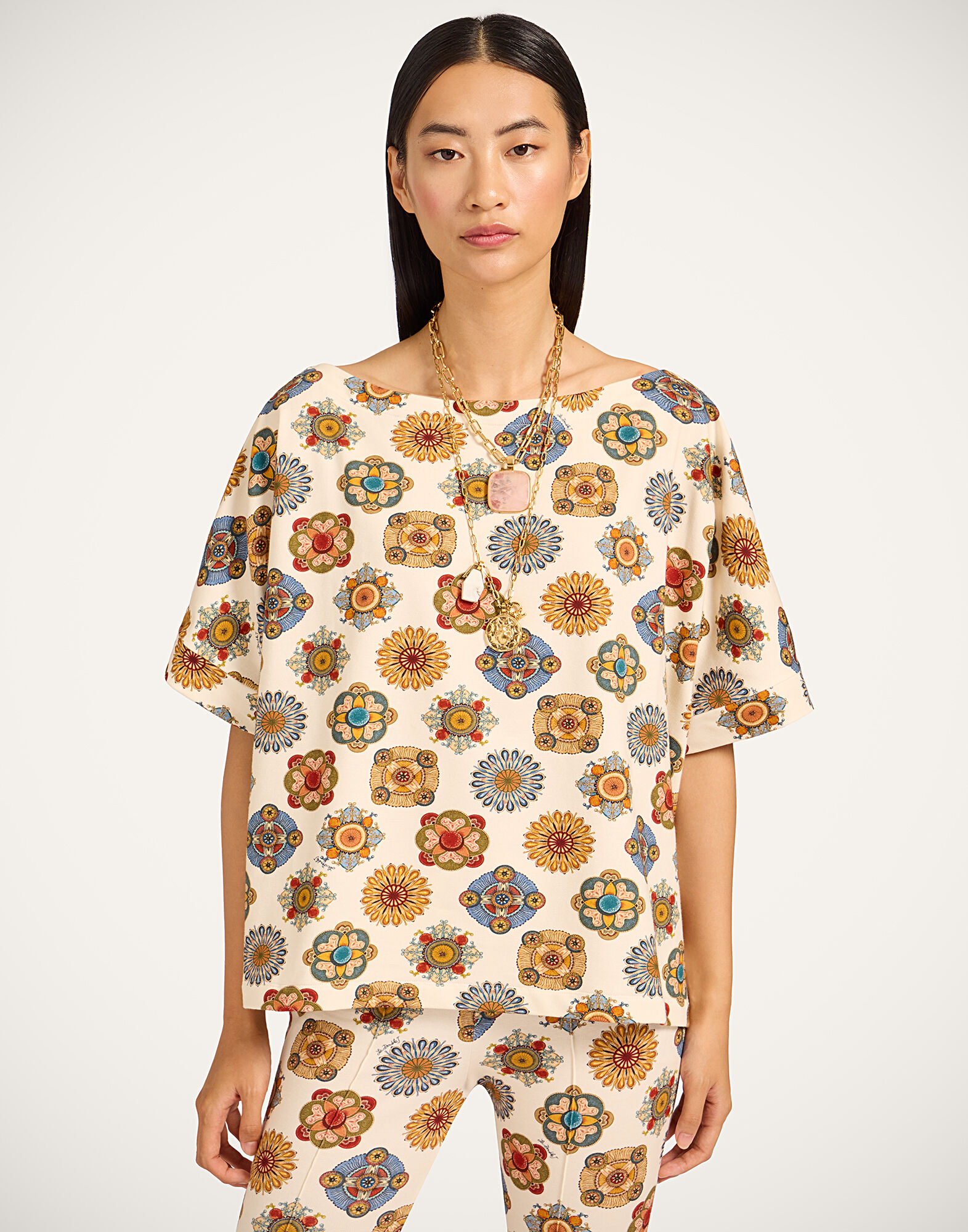 La DoubleJ Meditation Tee Nucleus Off White TSH0055JER020NUC01WH05