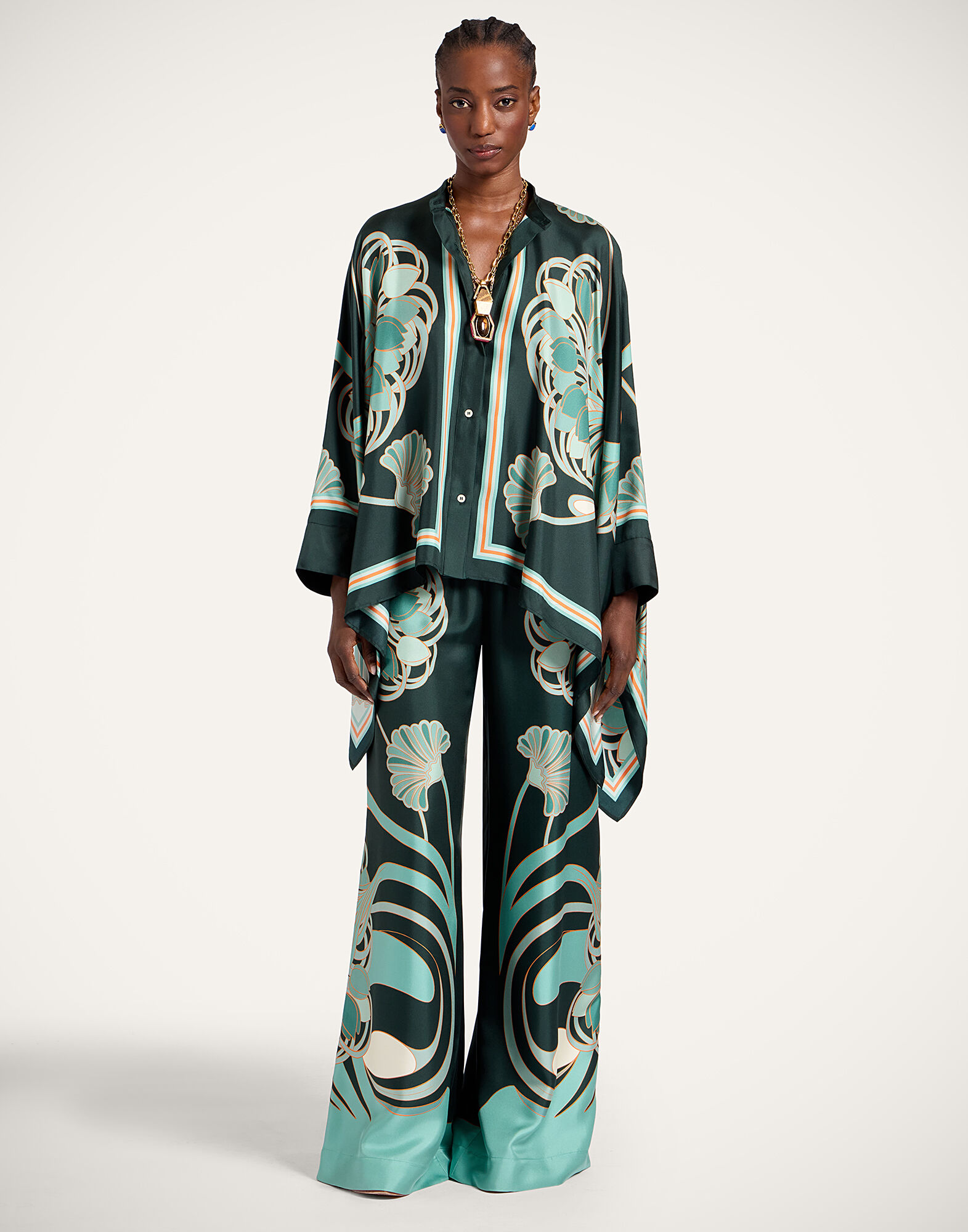 La DoubleJ Foulard Shirt Blooming Tulip Plac&eacute;e Dark Green SHI0059SIL001BTU01GR03