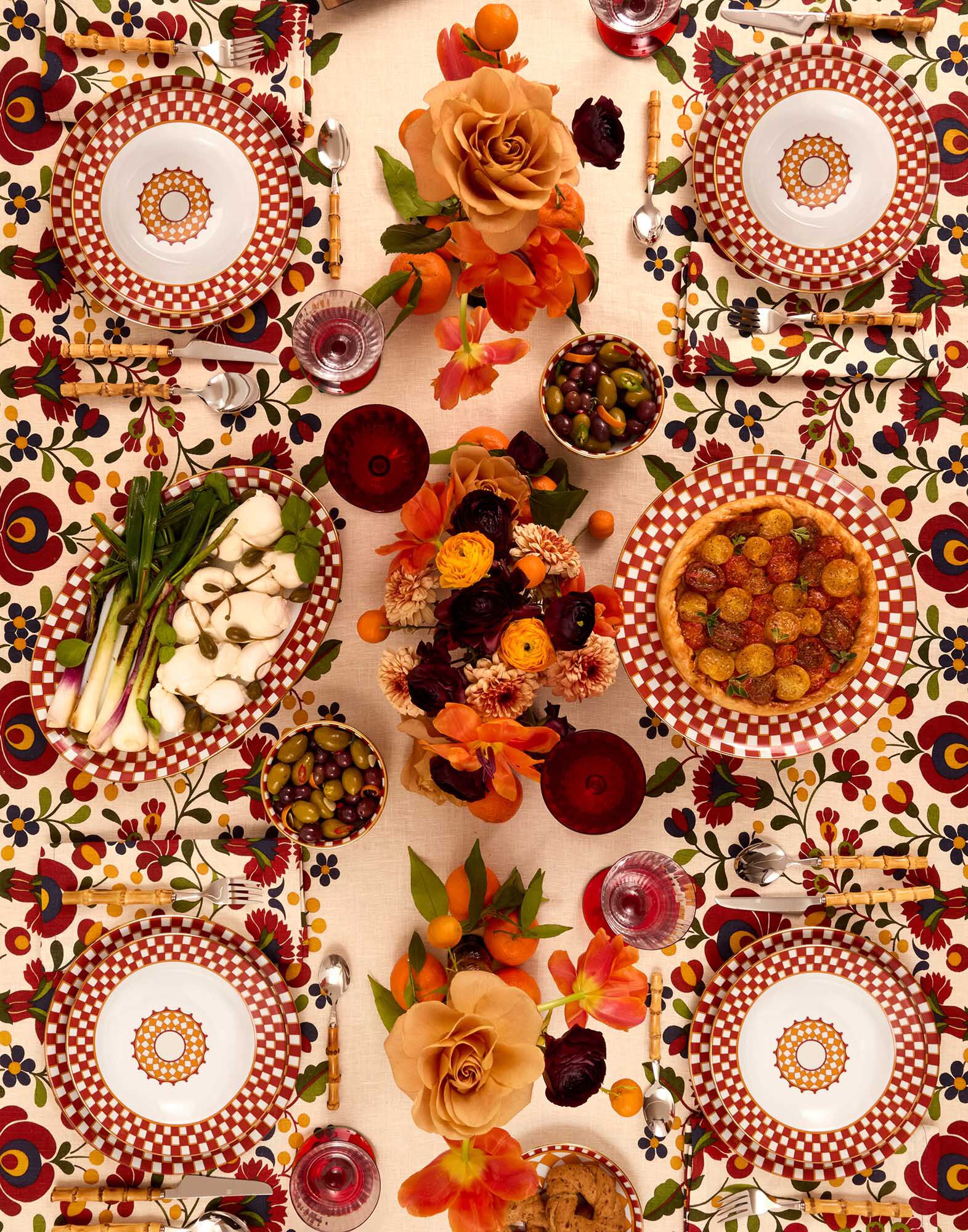 La DoubleJ Large Tablecloth Windflower Plac&eacute;e Bordeaux TBC0018LIN008WNF02RE02