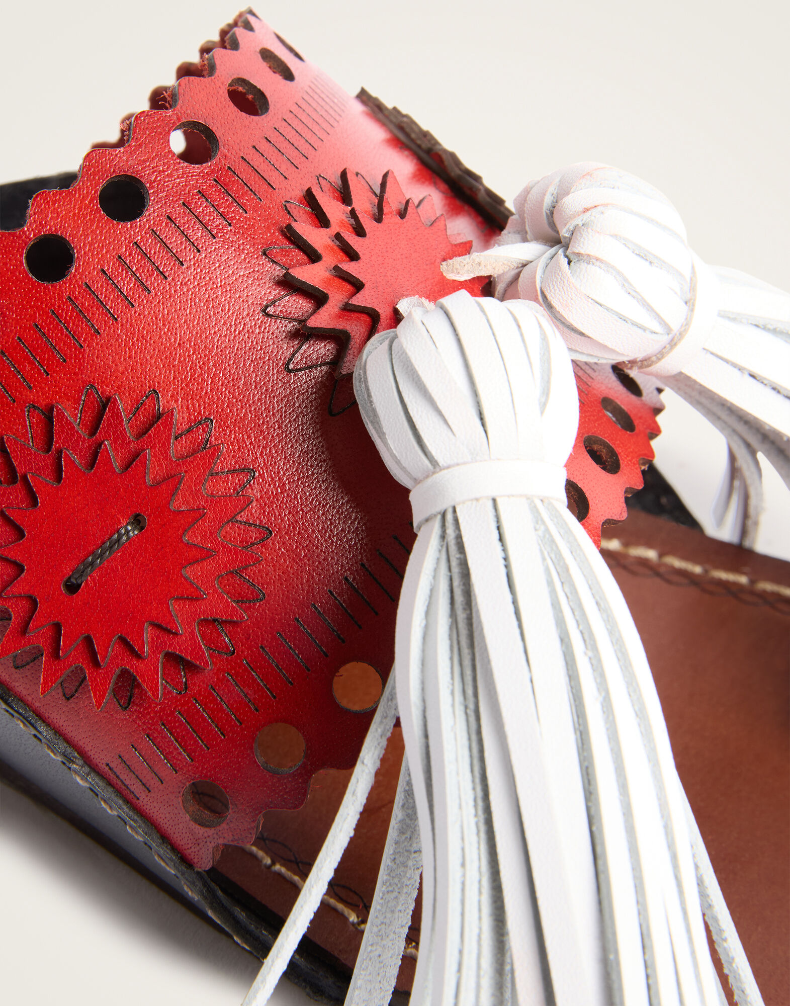 La DoubleJ Sandy Slides Solid Red SHO0110LEA014SOLIDRE01