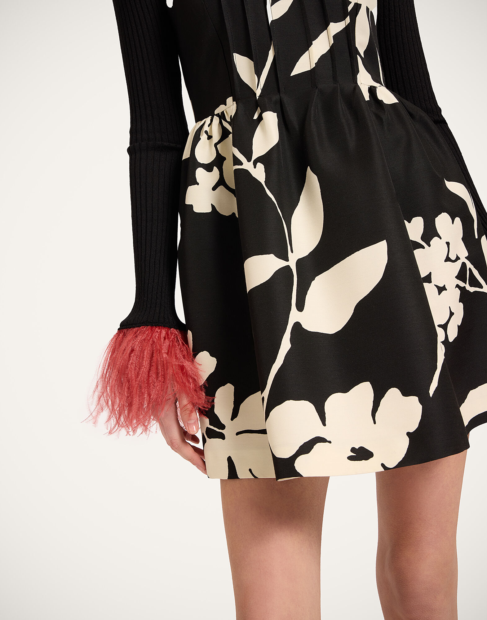 La DoubleJ Pirouette Mini Dress Winter Jasmine DRE0986CAD001WIJ01BL01