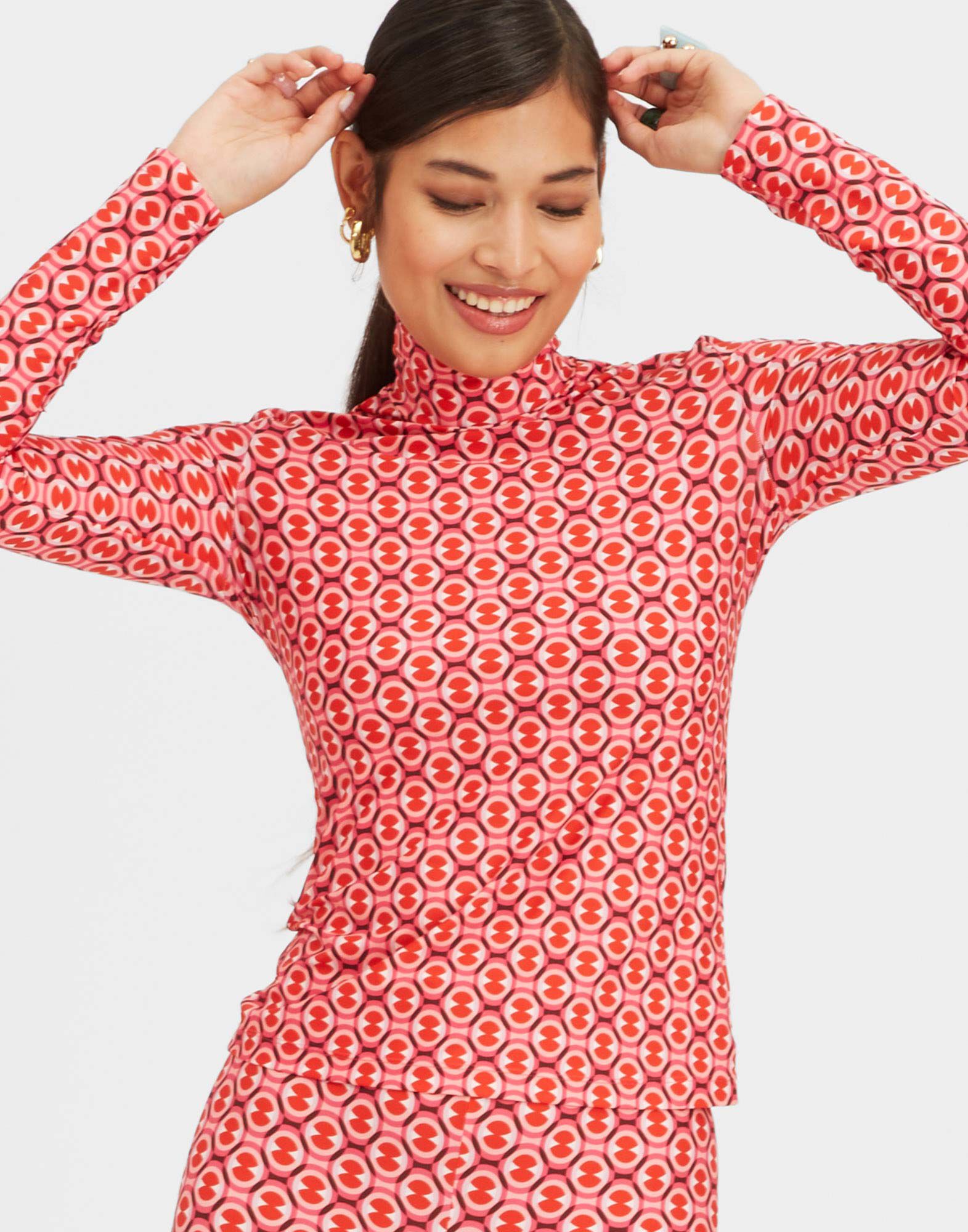 La DoubleJ Turtleneck Sugar Rush Red SHI0030JER005SUG01RE01