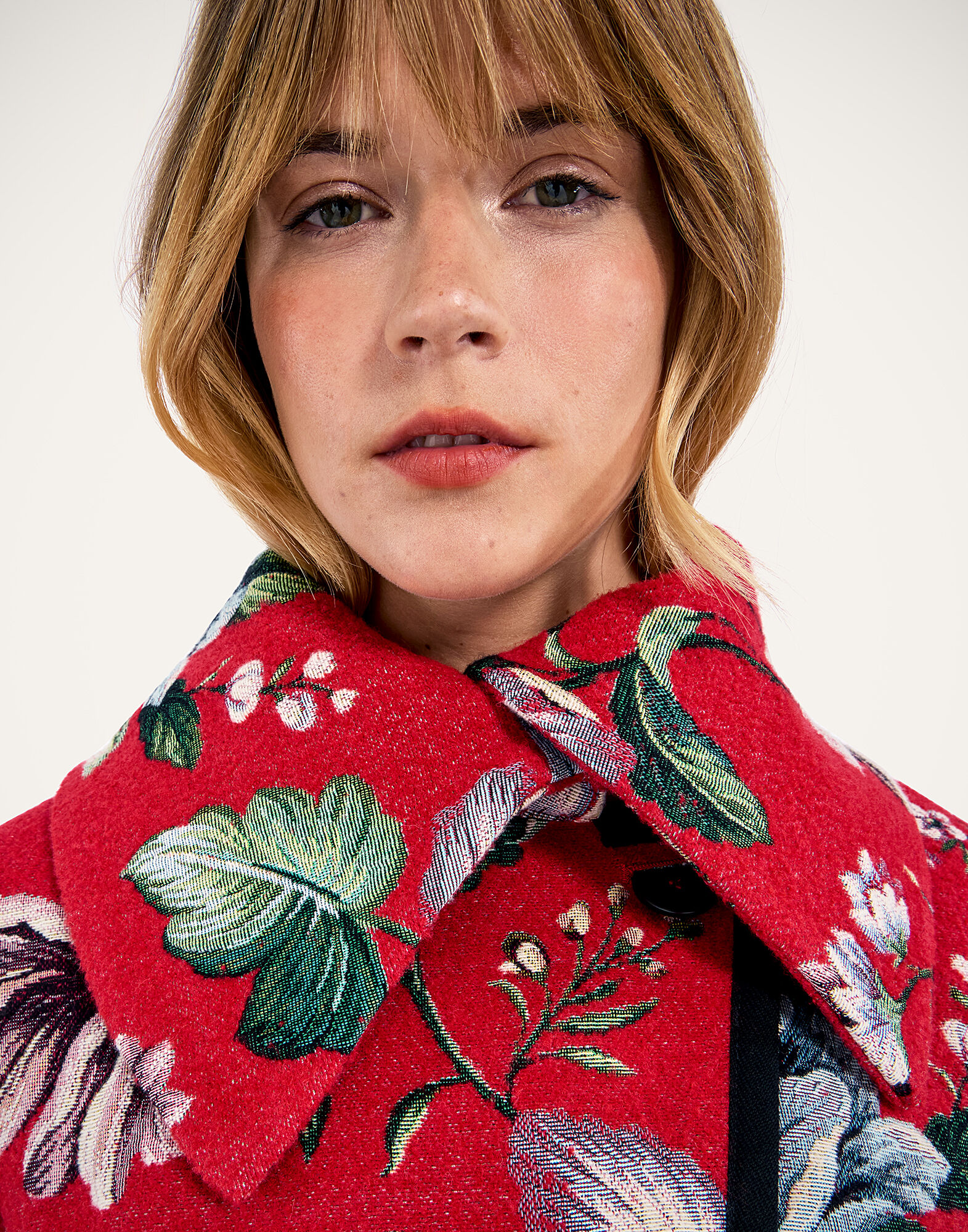 La DoubleJ In My Power Coat Honolulu Red JAC0143JCQ117HON01RE01