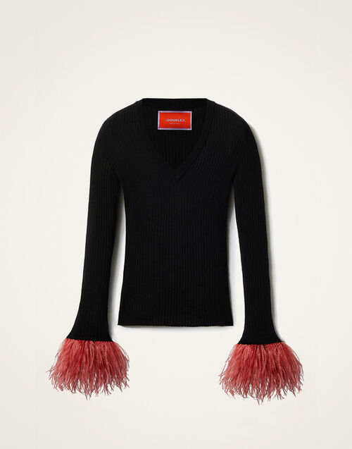 La DoubleJ V-Neck High Kick Top Solid Black PUL0206KNI122VA290BL01