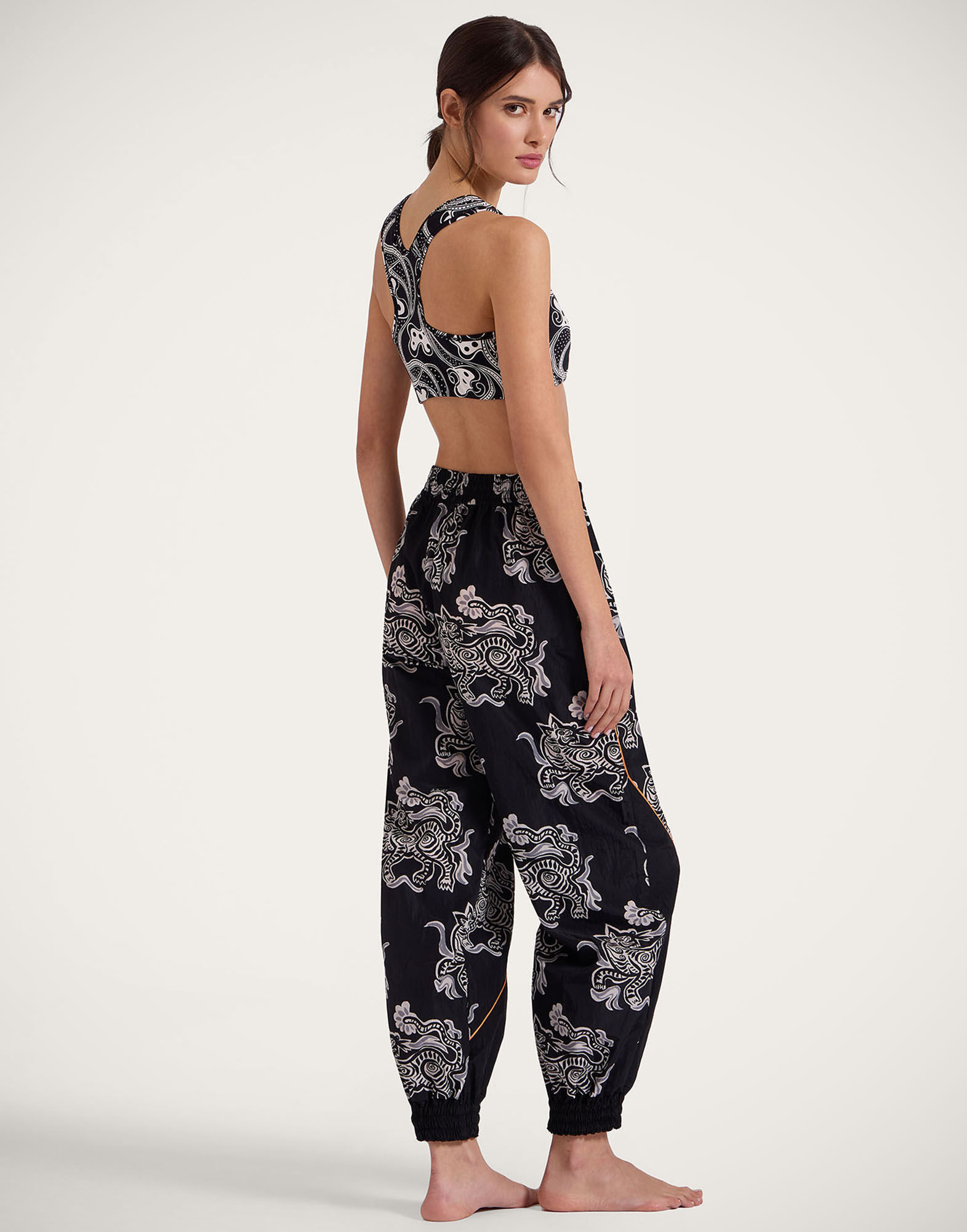 La DoubleJ Court Pants Crazy Tigers Black & White TRO0145NYL011TIG01BL03