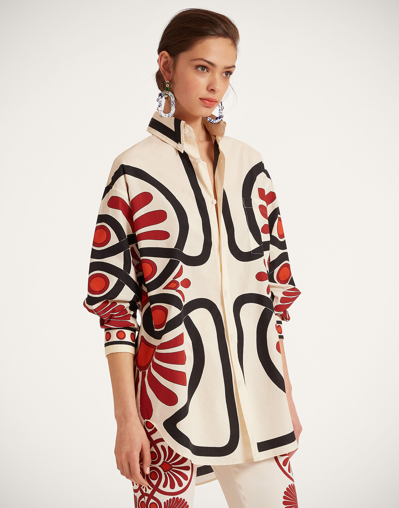 La DoubleJ Better Than Your Boyfriend's Shirt Medallion Plac&eacute;e Cream SHI0092COT015MED01WH03