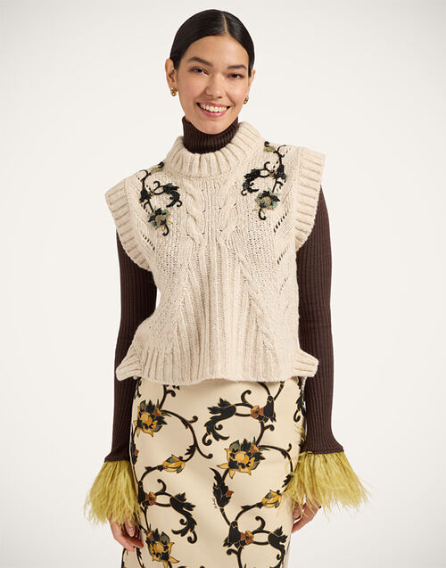 La DoubleJ Cameo Vest Solid Ecru PUL0405KNI215SOLIDBR05