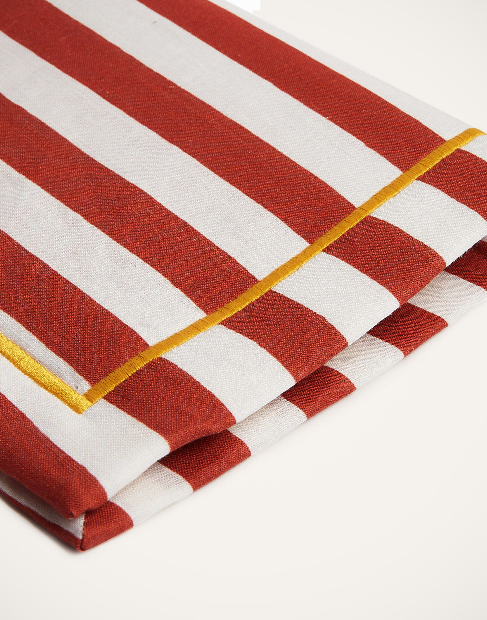 La DoubleJ Placemat Set Of 2 Riviera Brick PMT0006LIN001RIV06RE06