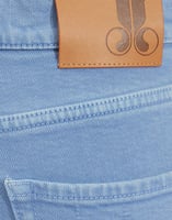La DoubleJ Fancy Crop Jeans &#40;With Feathers&#41; Light Blue TRO0097DEN001SOLIDBU01