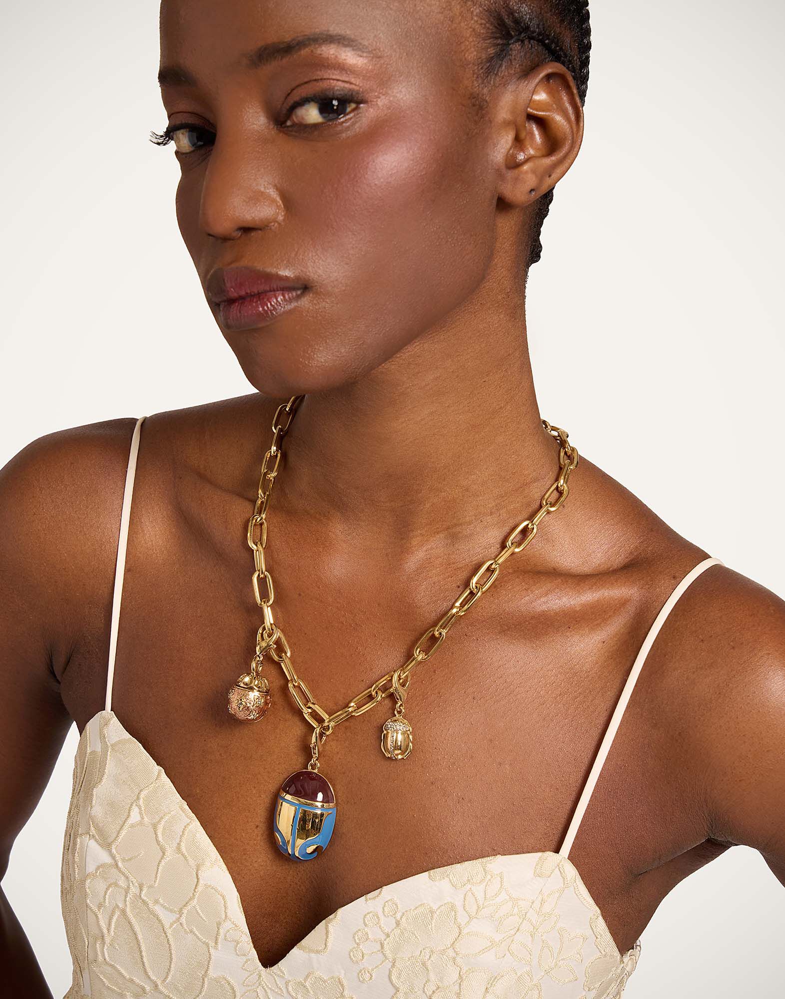 La DoubleJ Lady Scarab Charm 24K Gold Plate & Rhinestone CHM0022MET002SOLIDPI01