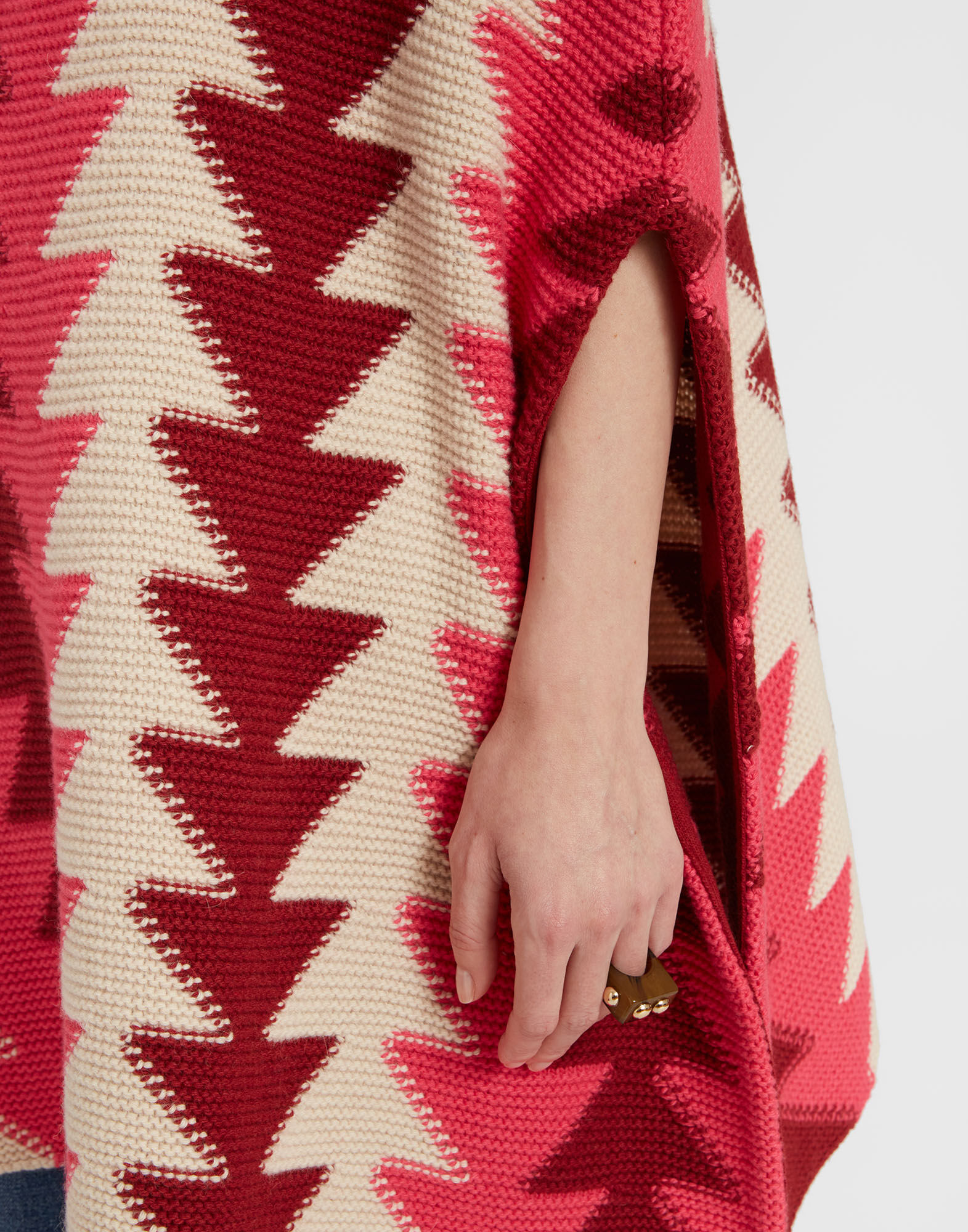 La DoubleJ Trine Cape Bordeaux PUL0184KNI096VA208RE02