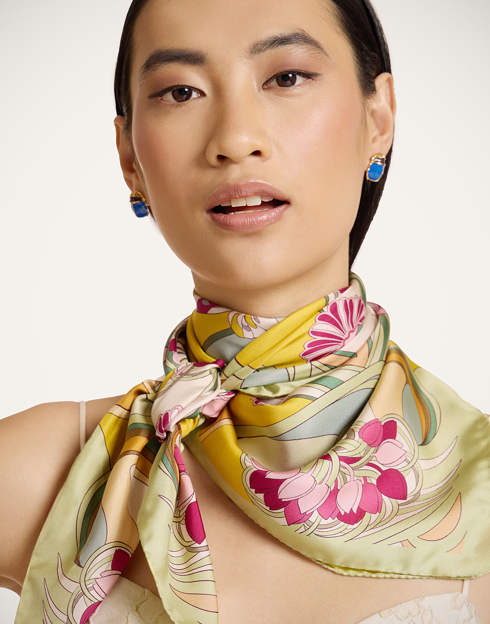 La DoubleJ Reversible Foulard 90 Florette Plac&eacute;e Fuchsia SCA0099SIL006FLO08PI03