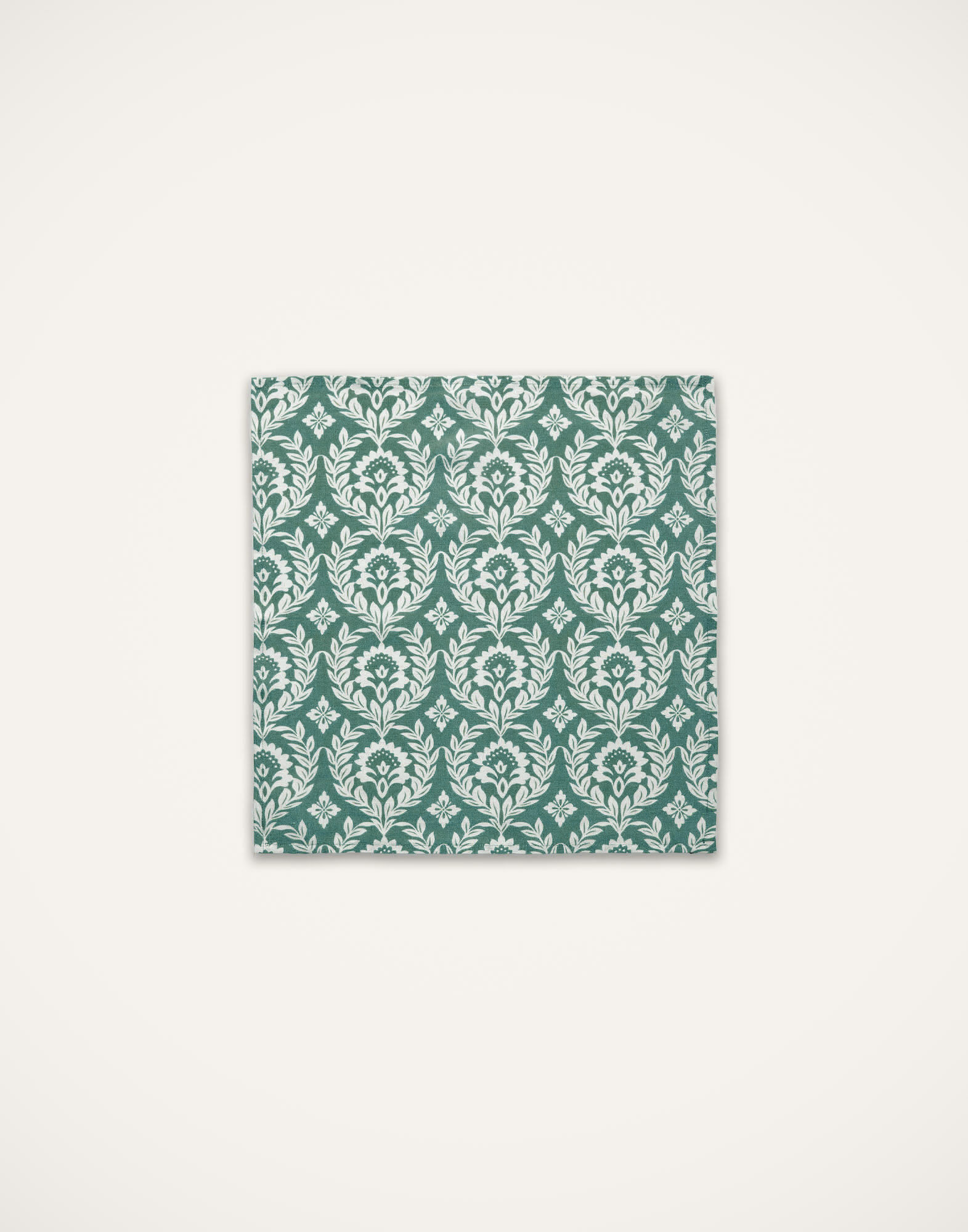 La DoubleJ Large Napkins Set Of 2 Green Garland NAP0006LIN001GRL0005