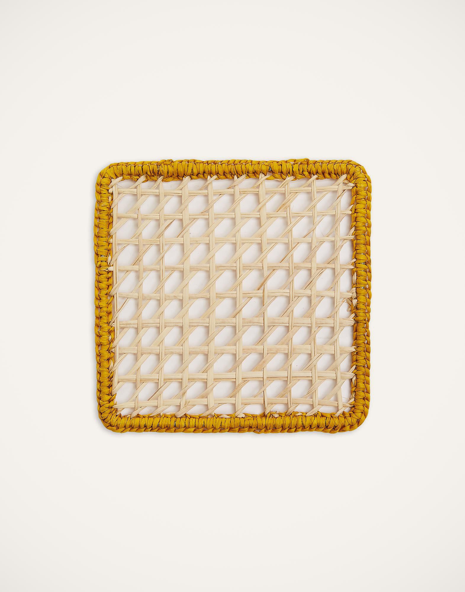 La DoubleJ Raffia Coaster Set Of 4 Mixed CST0002RAF007MIX0004