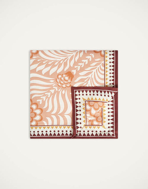 La DoubleJ Large Tablecloth Tudor Pink TBC0003LIN001TDR04PI05