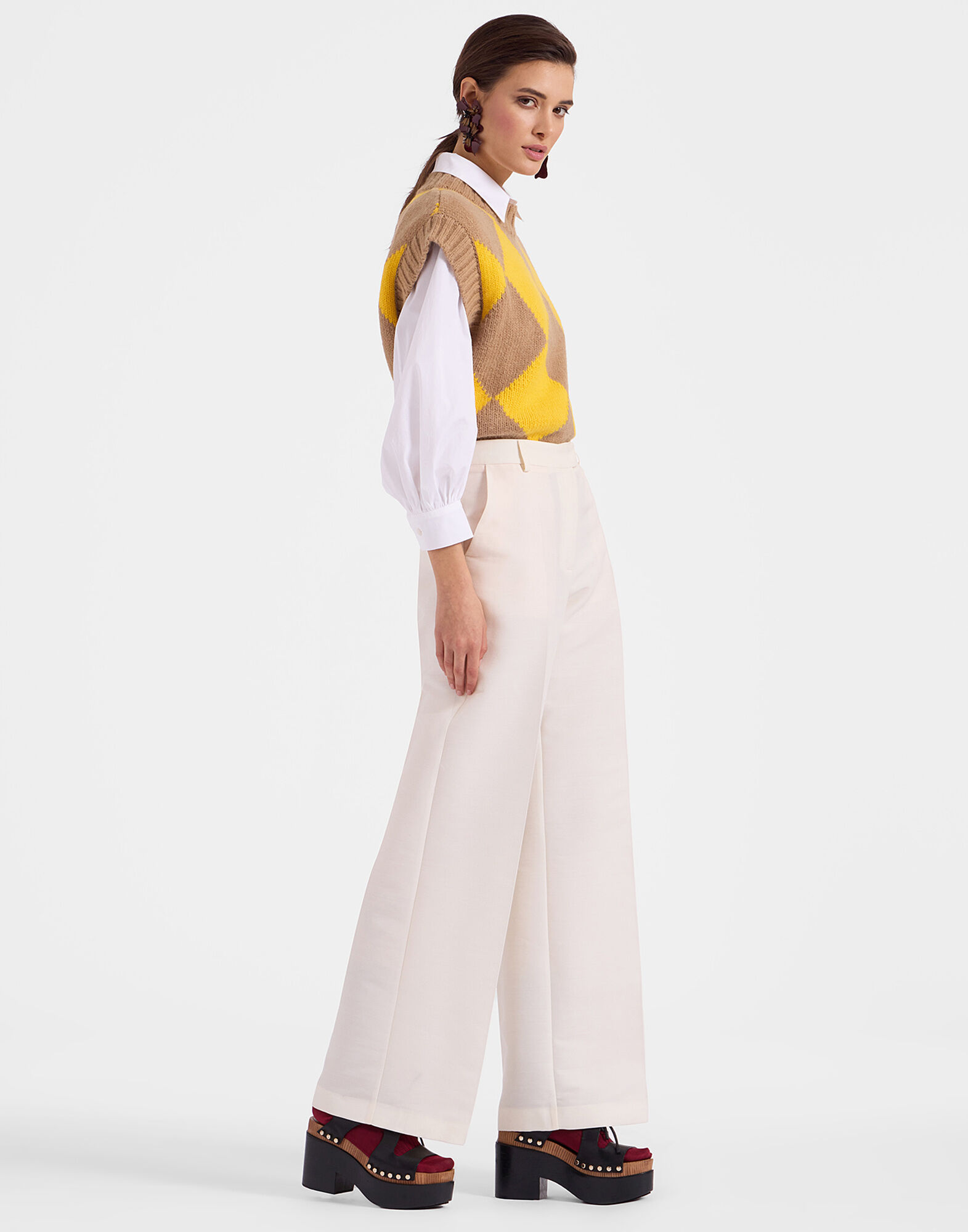 La DoubleJ Argyle Gilet Camel/Yellow TOP0077KNI064VAR0125