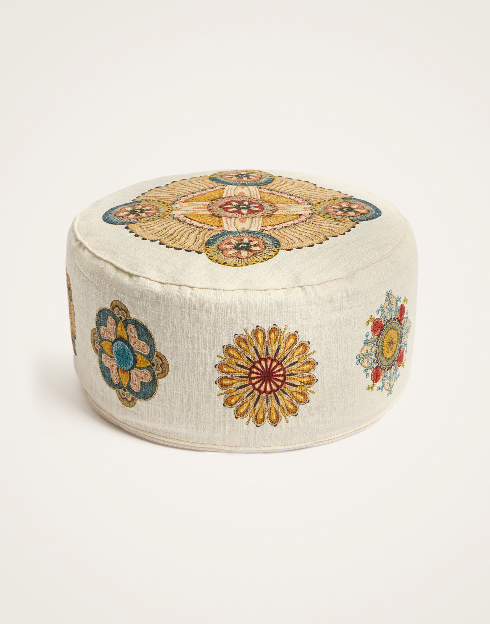 La DoubleJ Zafu Meditation Cushion Nucleus Plac&eacute;e Off White CUS0030COT005NUC07WH05