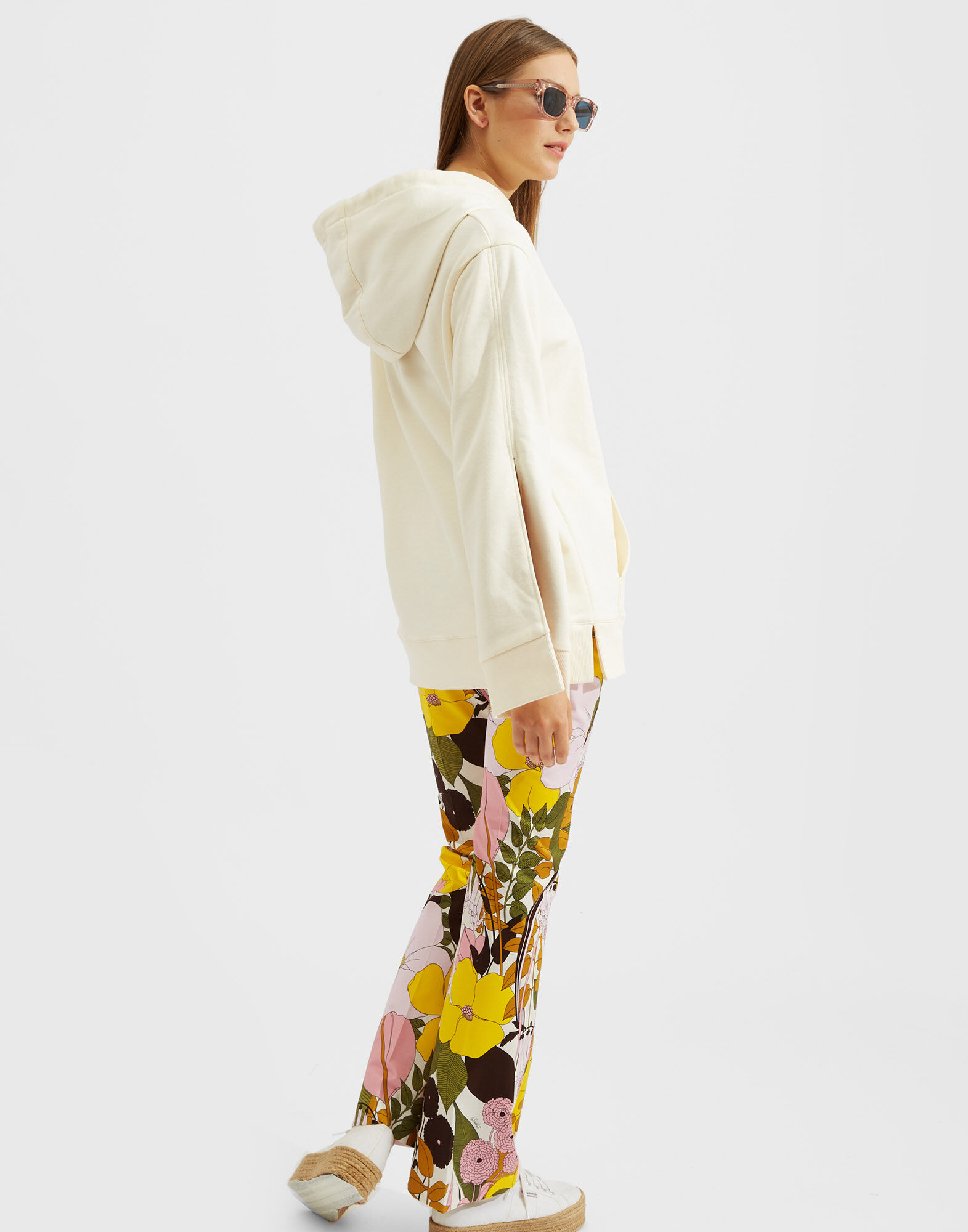 La DoubleJ Girlfriend Hoodie Solid Ivory SWE0012JER029SOLIDWH04