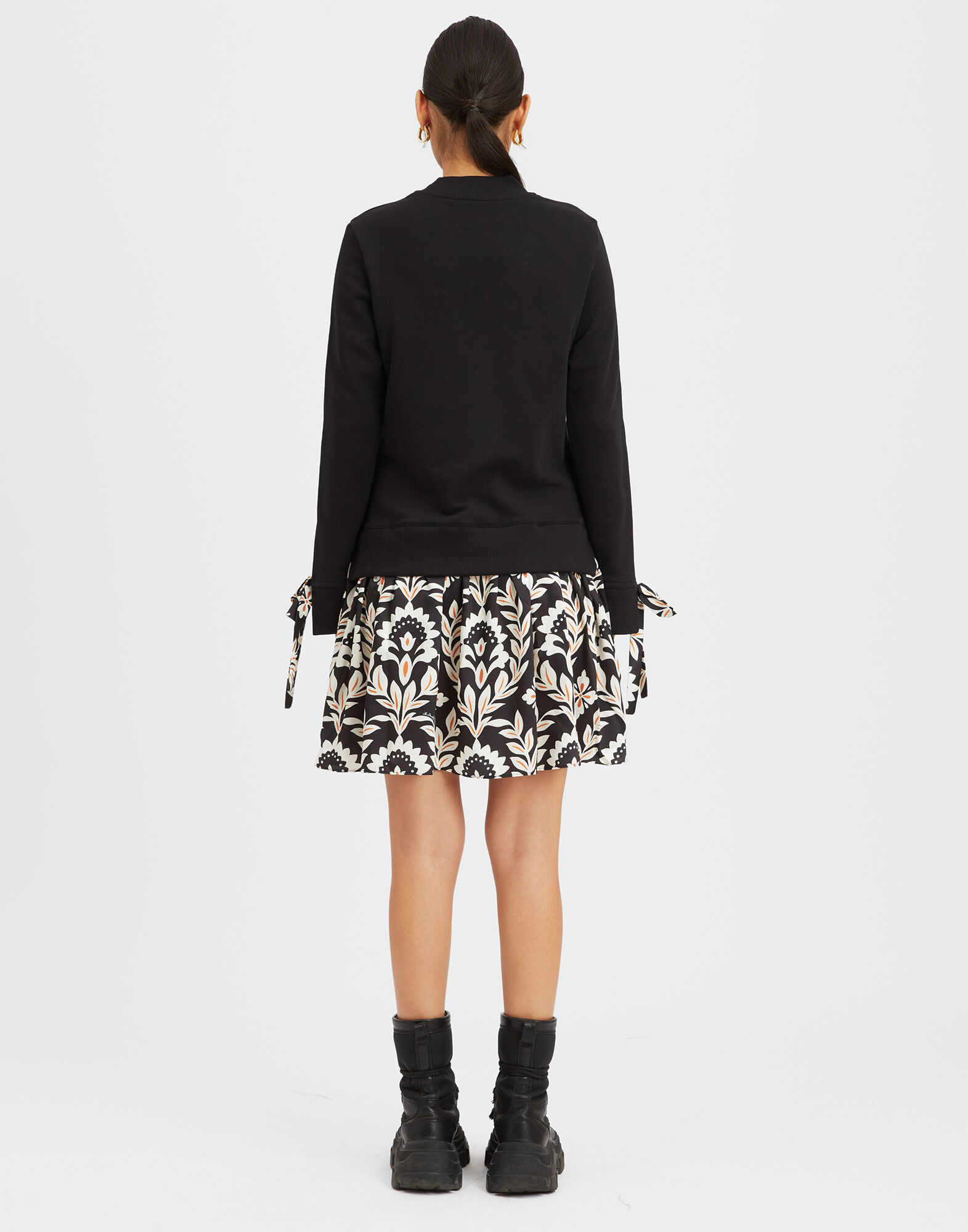 La DoubleJ Sporty Dress Ghirlanda Black DRE0453FOD001GHI01BL01