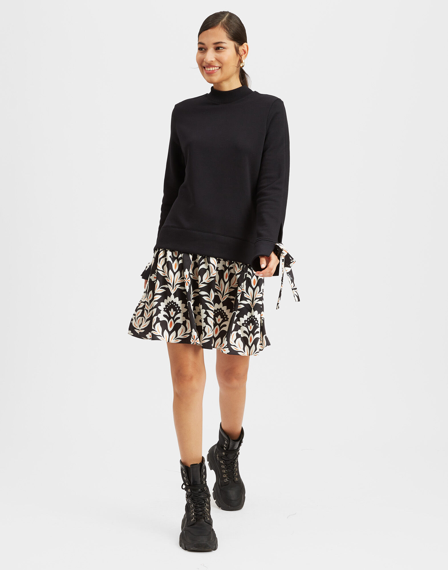 La DoubleJ Sporty Dress Ghirlanda Black DRE0453FOD001GHI01BL01