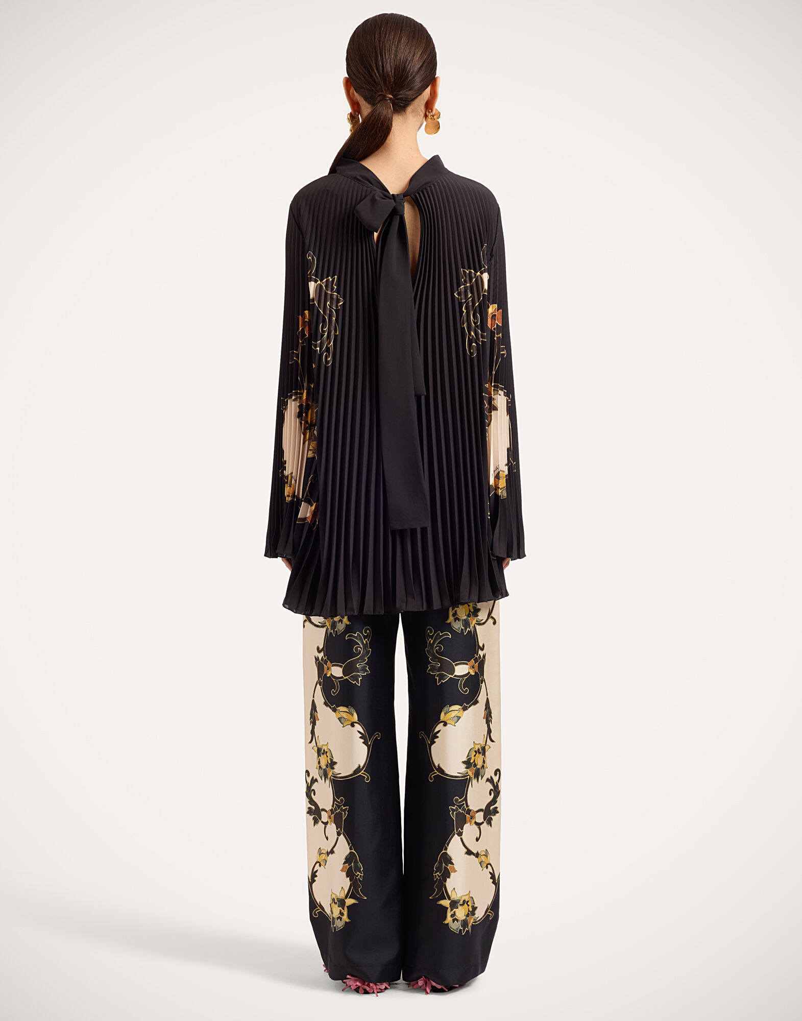 La DoubleJ Twirling Tunic Buttercup Plac&eacute;e Black DRE1115CHF007BTC03BL01
