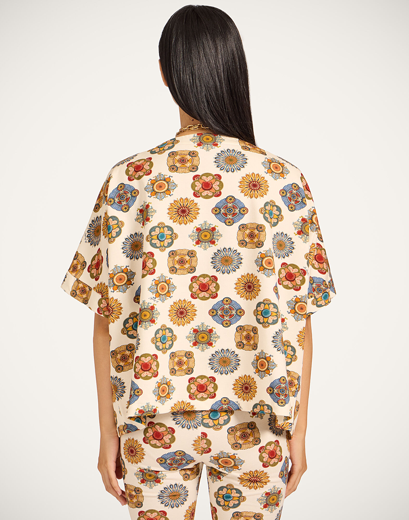 La DoubleJ Meditation Tee Nucleus Off White TSH0055JER020NUC01WH05