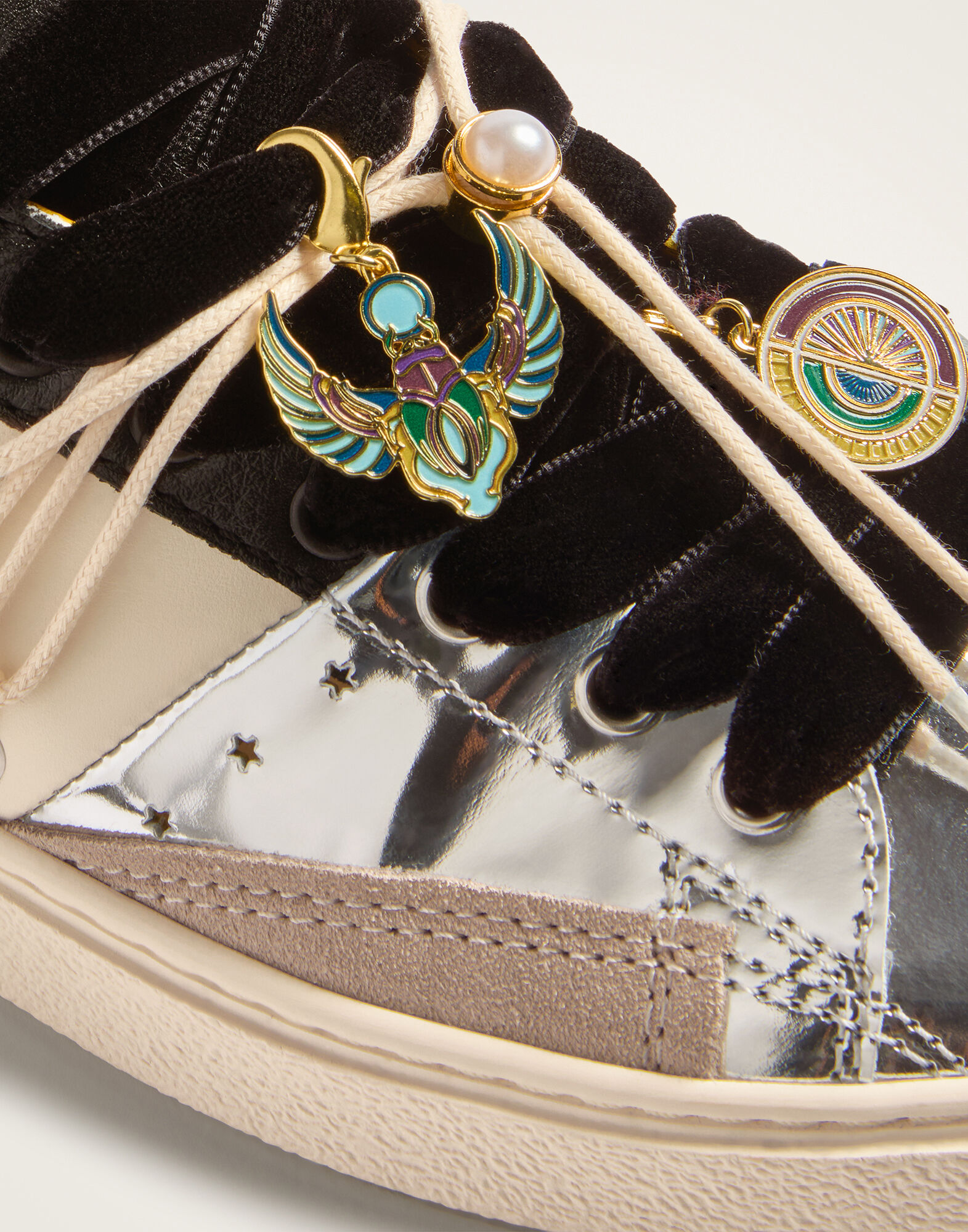 La DoubleJ All Time Low Top Color Block Black & White SHO0112LEA017CLB25BL03