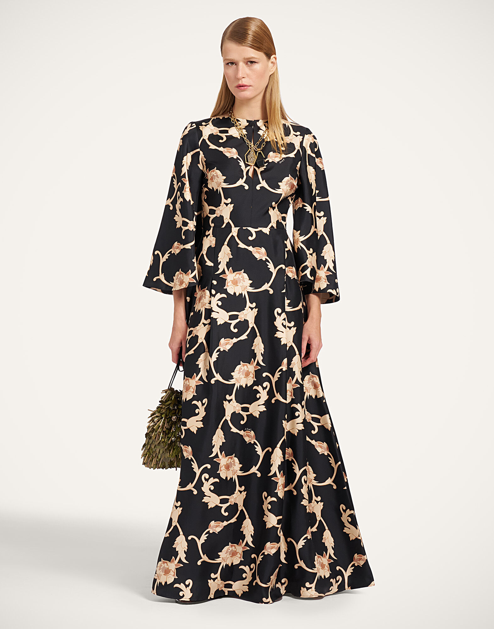 La DoubleJ Belle Kaftan Buttercup Black DRE0985SIL001BTC01BL01